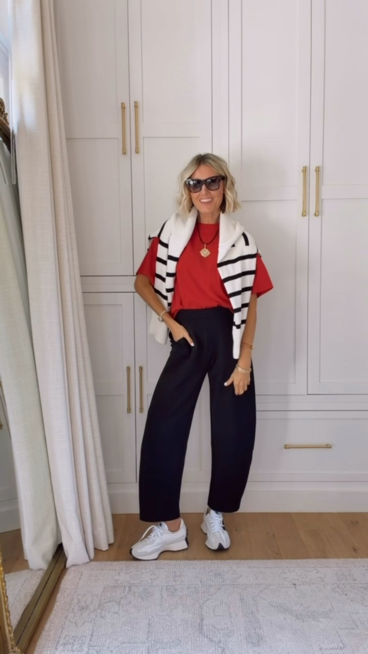 This is something I would throw on to watch a Georgia game at home or at a friends house! Wearing S in t-shirt & XS in pants!

Loverly Grey, barrel pants, Georgia game day, red and black, game day outfit inspo, athleisure

#LTKSeasonal
