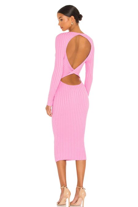 This dress is so sexy and classy!

Pink midi dress, brunch dress, brunch outfit, Valentine’s Day dress, open back dress, pink midi dress, midi dress with long sleeves, daytime date outfit 

#LTKU #LTKunder100 #LTKFind