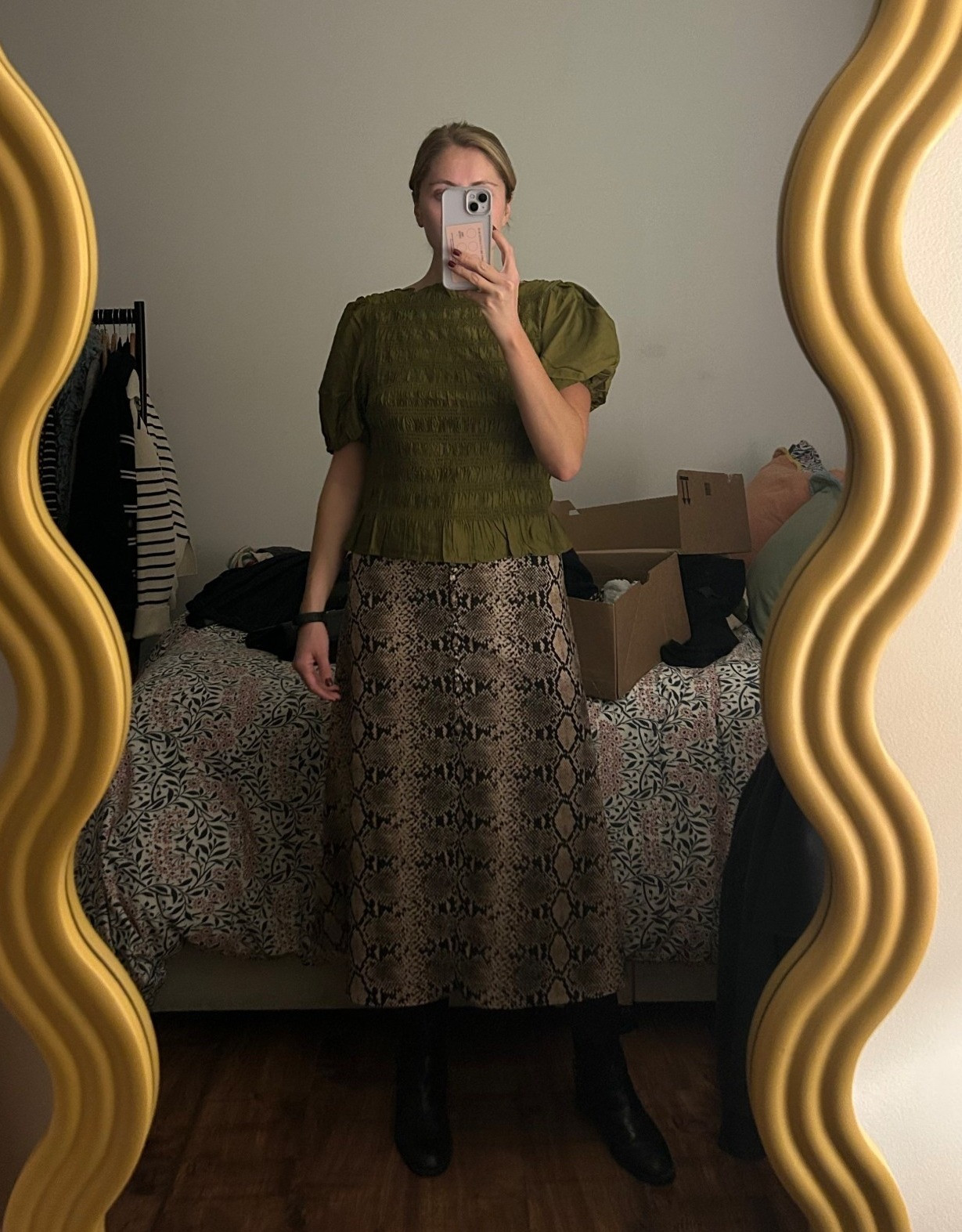  

 Smocked blouse, autumn outfit, winter outfit

#LTKwinter #LTKdatenight #LTKuk