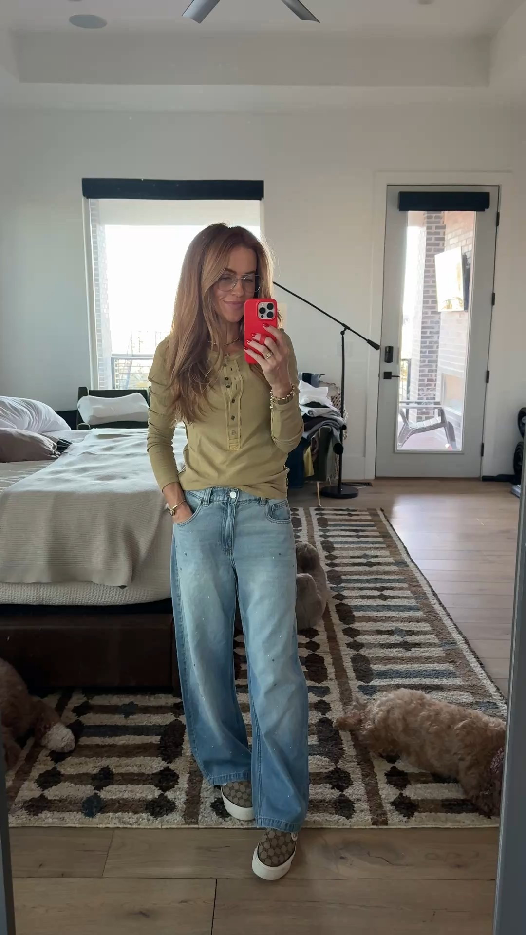 Wearing TTS small in the top (dried tobacco color) a 13/14 in the Zara boys jeans and TTS shoes. 

@zara
@freepeople
@gucci 