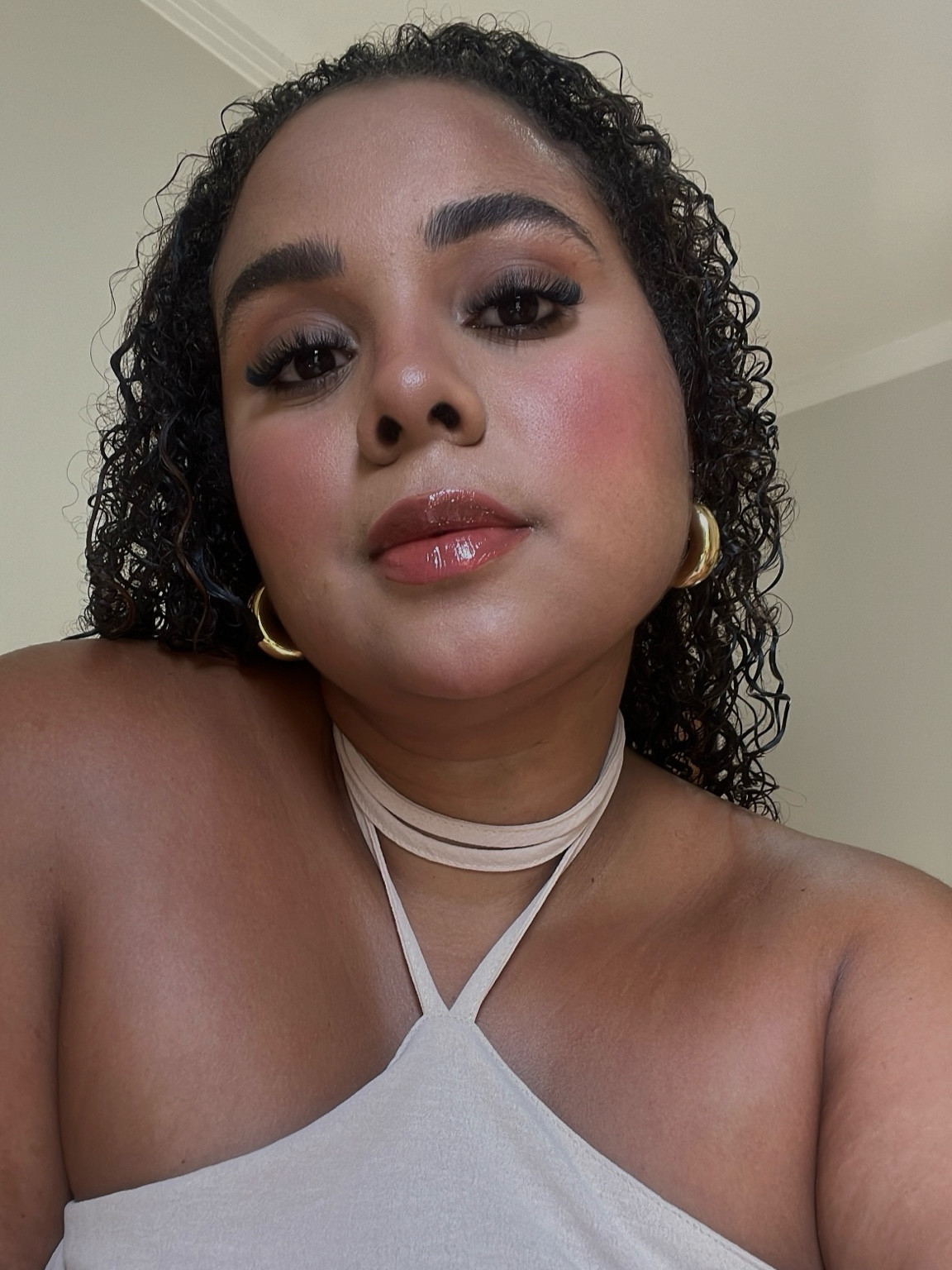 O tanto que o choco chilli gloss deixa uma cor linda nos lábios não tá escrito (fora o pump, fica um bocão lindo) 

#LTKbeauty #LTKbrasil