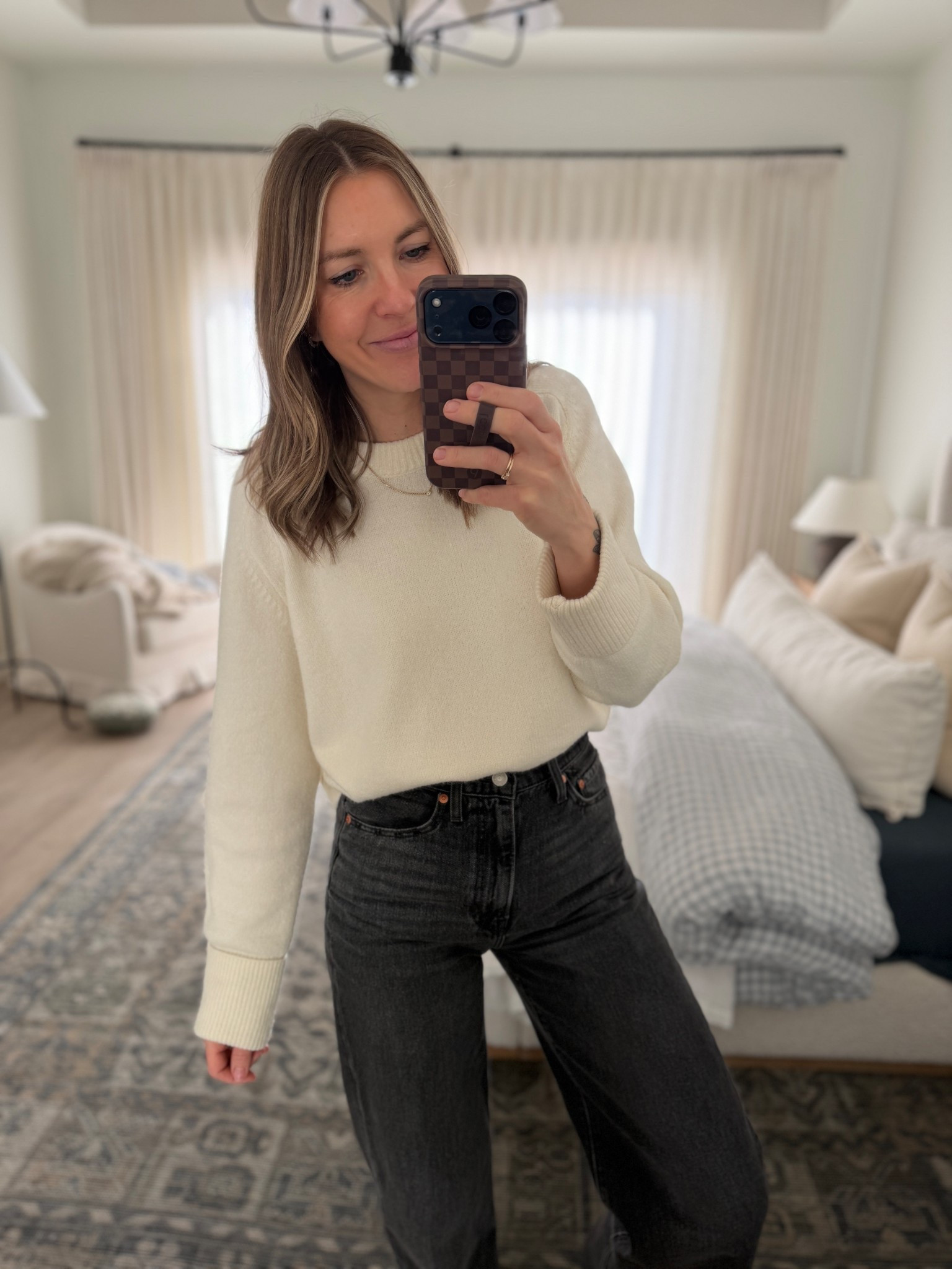 I know sweater season is almost done but this one is such a classic. Wearing a S!  Make sure to copy the extra code in the LTK app to add at checkout!

#LTKSaleAlert #LTKSpringSale