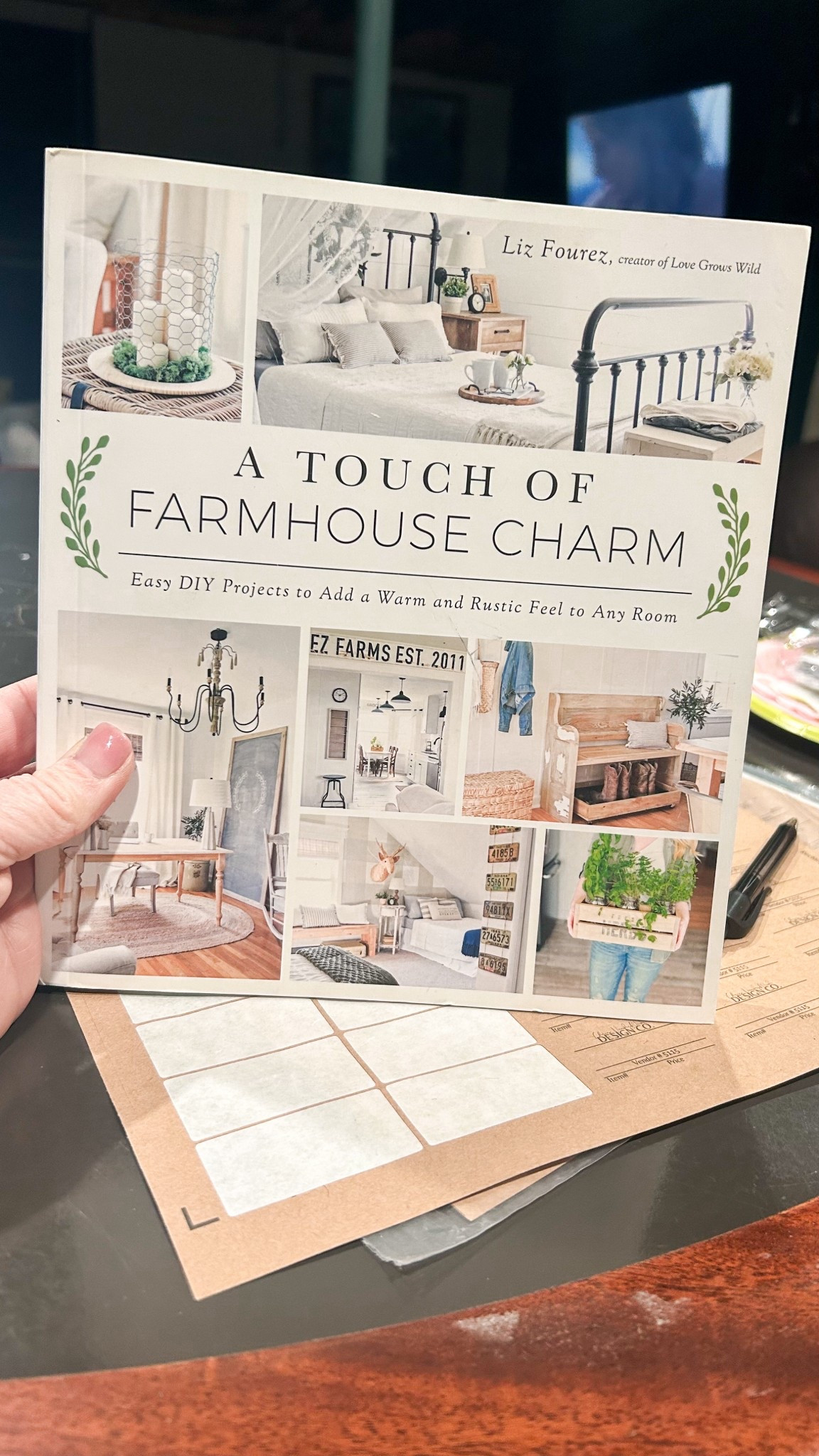 Beautiful farmhouse home ideas and easy DIY

#LTKSaleAlert #LTKHome