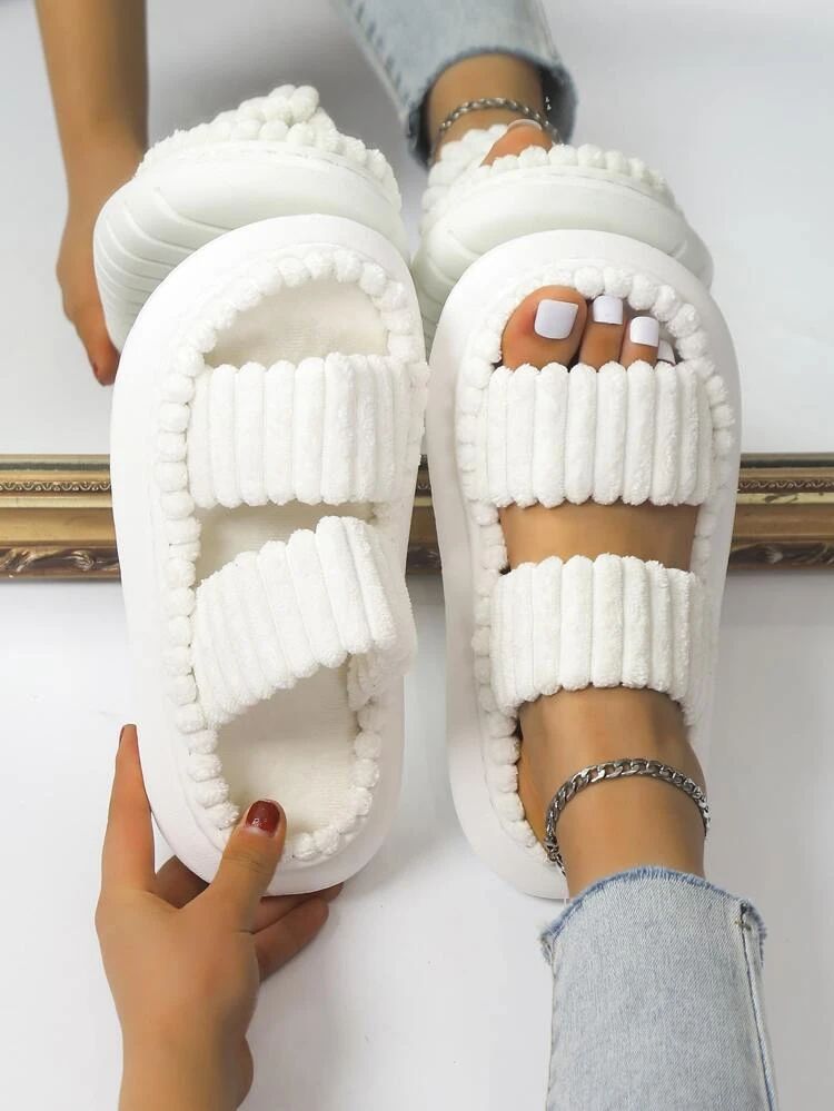 Women White Minimalist Fuzzy Bedroom Slippers | SHEIN