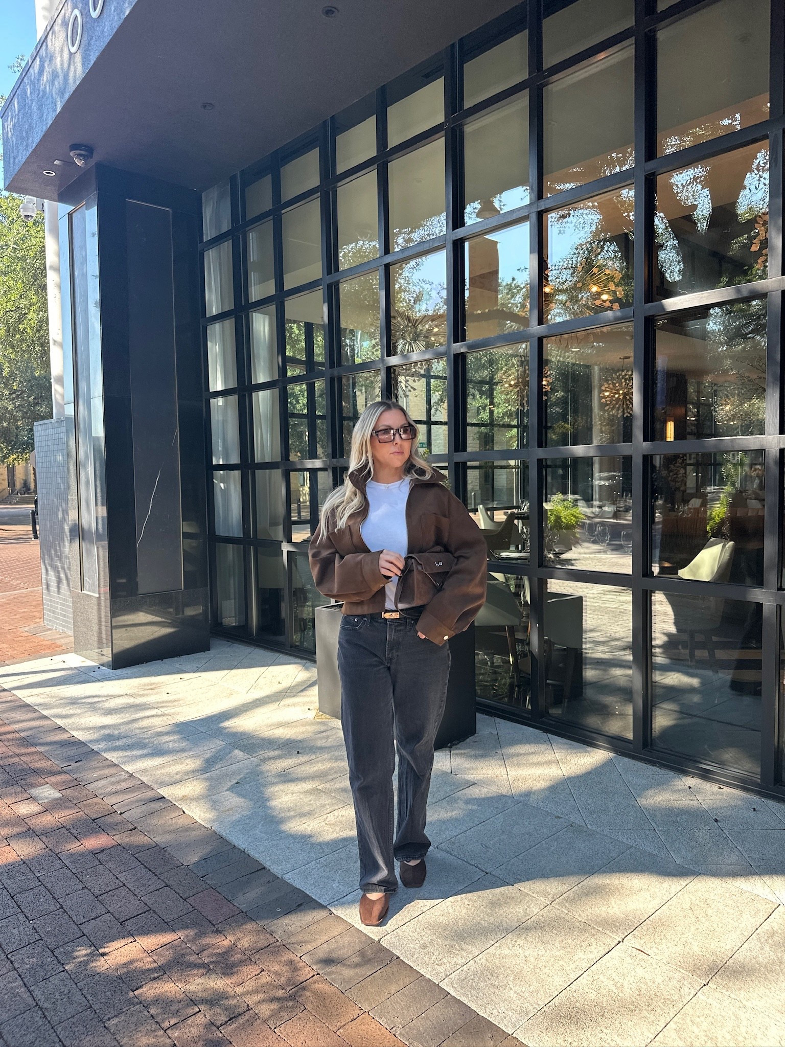 The espresso brown palette that's defining my fall mood. Styling affordable finds that look luxe — from rich suede textures to structured knits.
Tap to shop every piece and recreate these elevated neutrals for less.⬆️

#LTKstyle #LTKfall
#falloutfitideas #affordablefashion #fallneutrals #christianinfluencer #nicholeharvey

#LTKootd #LTKgrwm #LTKmomlife