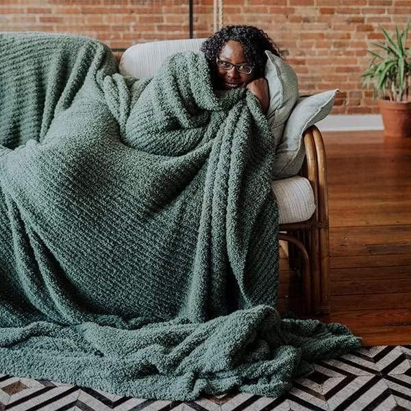 Big Blanket Co® Premier Plush™ Moss | Ultra-Plush Fluffy Blanket | 100 Square Feet | Breathabl... | Amazon (US)