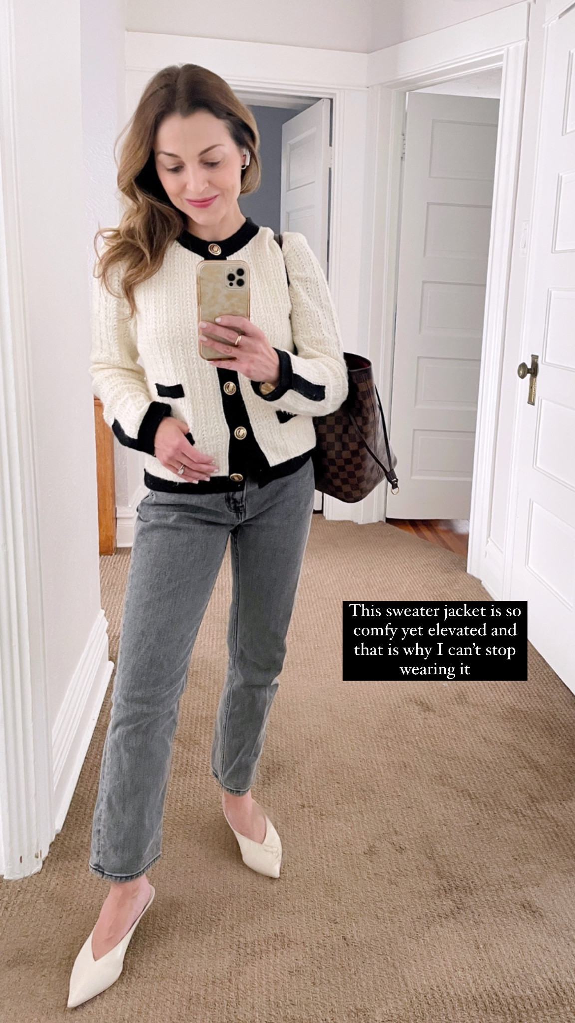 Jacket: XS
Denim: 24S
Shoes: old Zara, linked similar