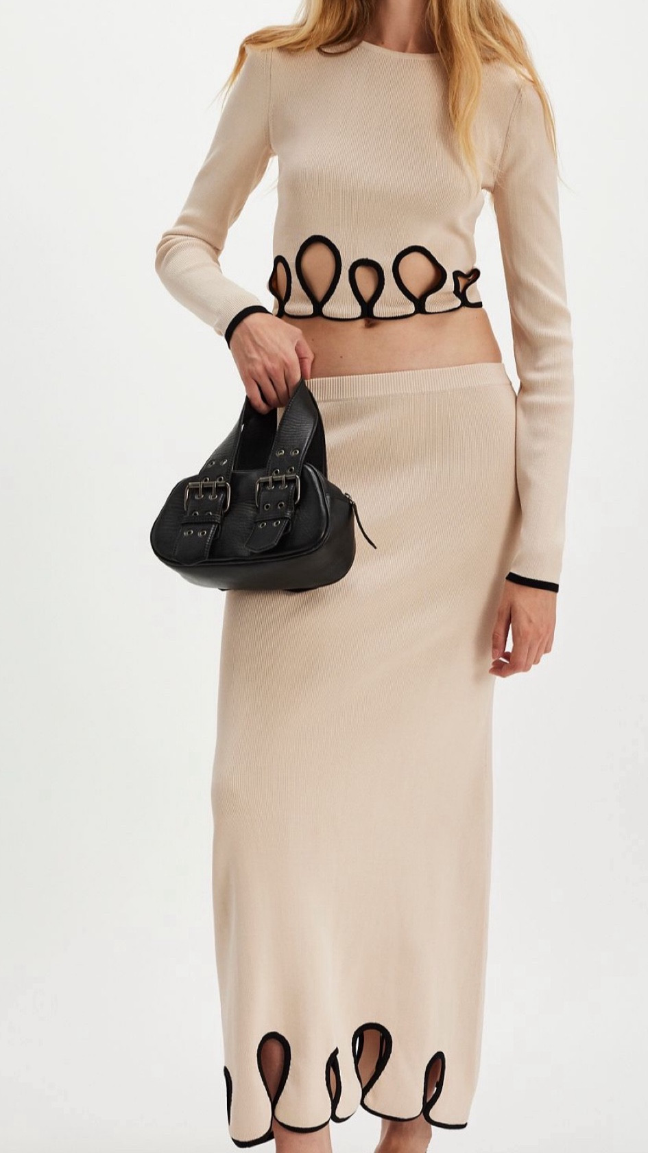 This would slay for a cold game day next year ❤️

#LTKSeasonal #LTKMostLoved #LTKFindsUnder100