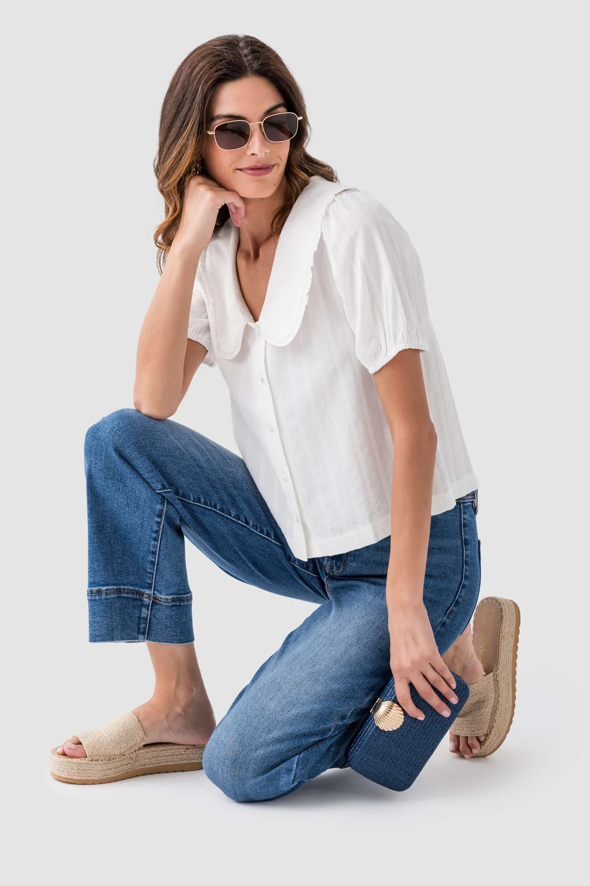 Voy Peter Pan Collar Top | Social Threads