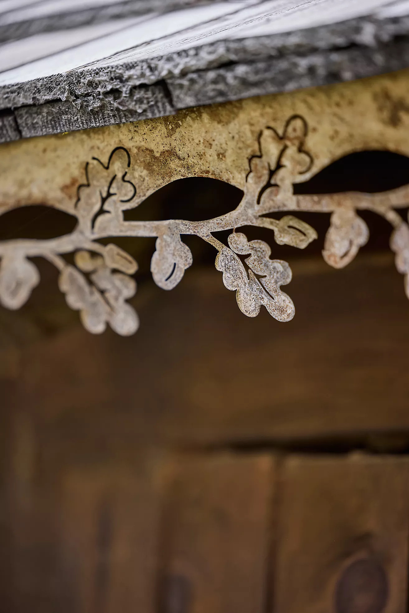 Oak + Acorn Iron Bargeboard | Terrain