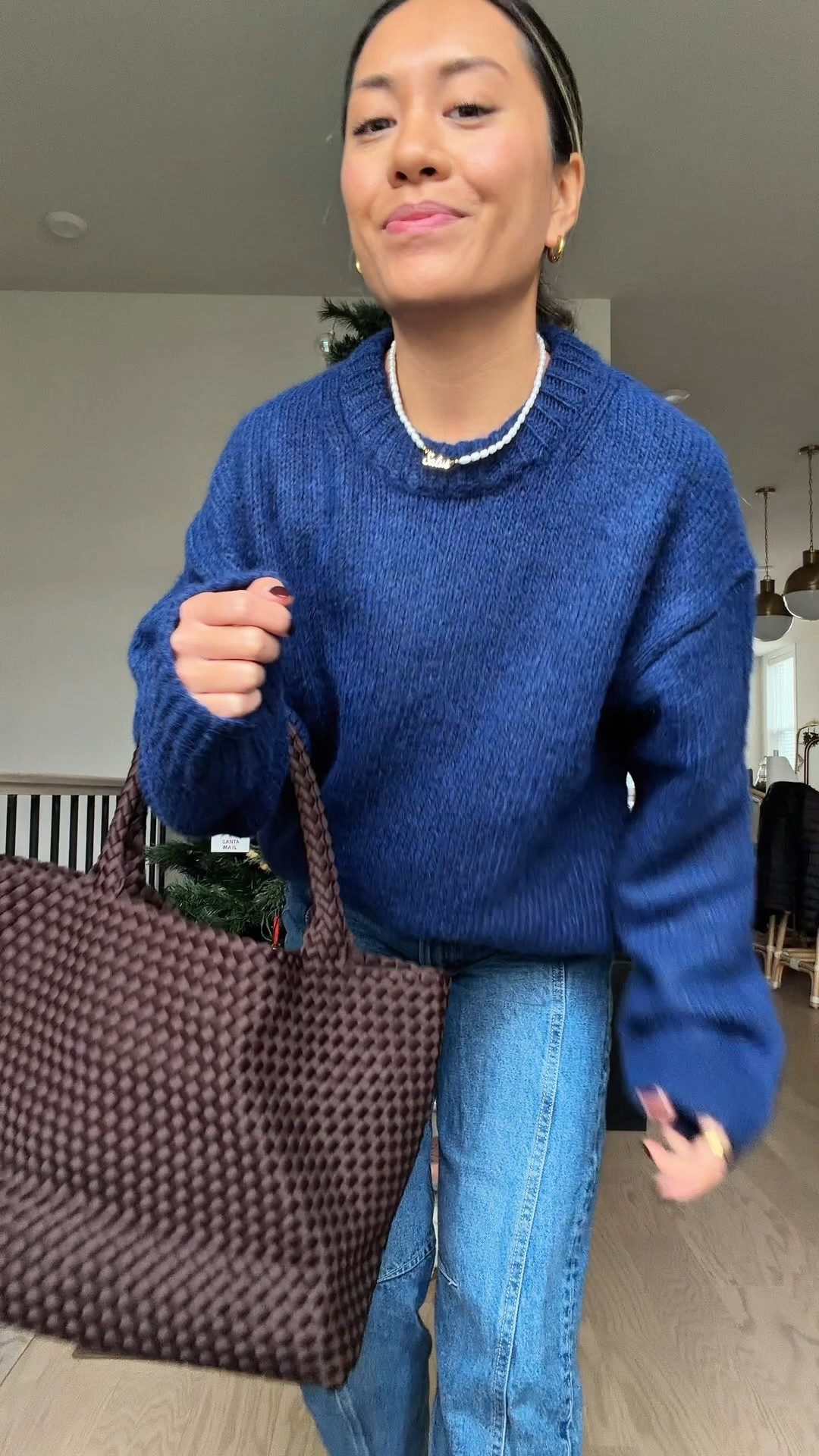 Winter matchy matchy


Sweater I bought a M in store at H&M (now available online!) 
Barrel jeans: past H&M
Brown double breasted coat: past Zara but Zara has a super similar one rn “Soft Oversized Coat” (3046/298/700)

Winter outfit, pea coat, winter coats, winter jackets, brown tote bag, tote bags, travel bags, blue sweater

#LTKPetite #LTKootd