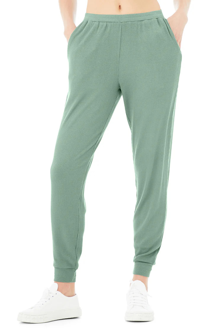 High-Waist Ribbed Whisper Pant | Alo Yoga (US)