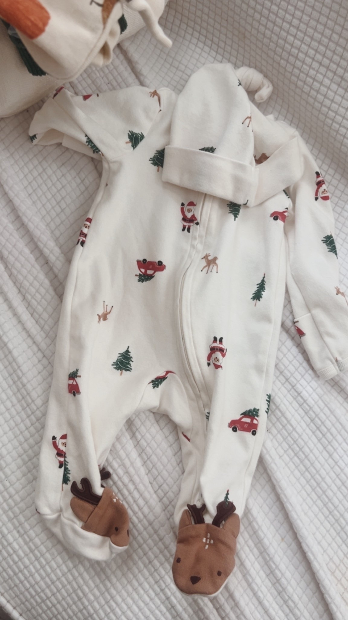 Can you even with this newborn set for Christmas! You forget how small they are 

#LTKHoliday #LTKGiftGuide #LTKBaby