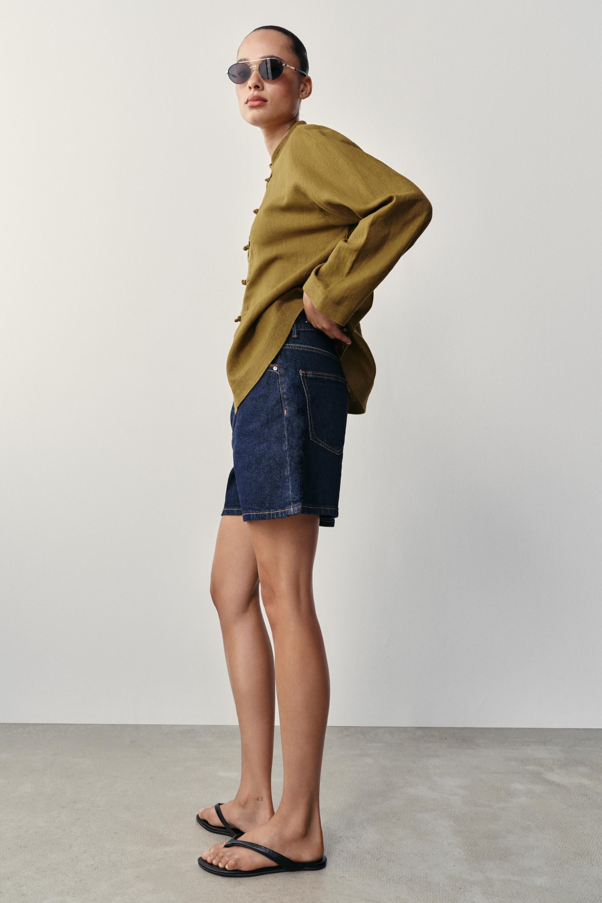 HIGH WAIST - MOM FIT - COMFORTHigh-wawaisted five-pocket shorts. Front zip and button closure. | Zara US
