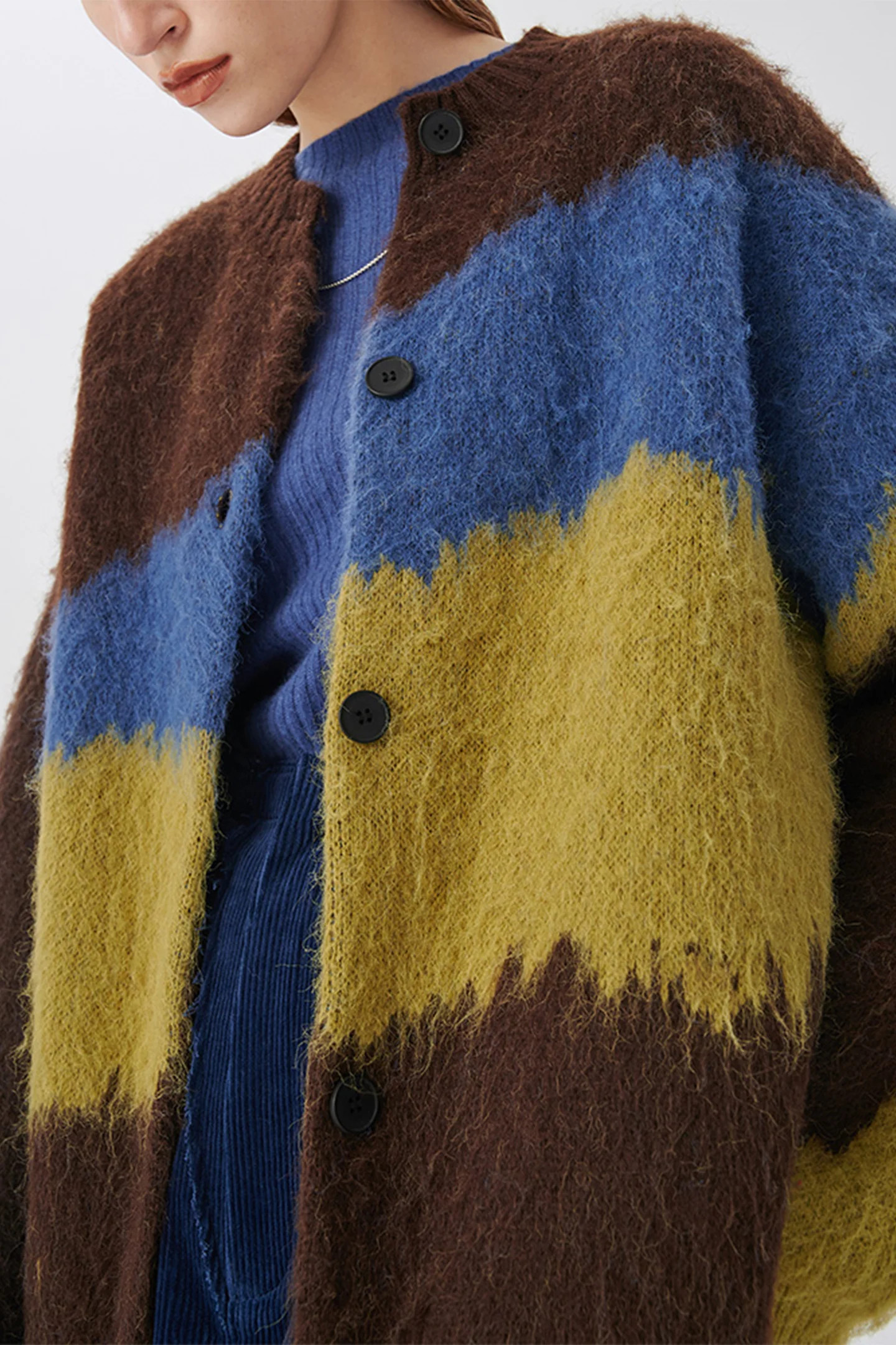 SELFWHO 100% wool colorblock plush sweater | SELFWHO