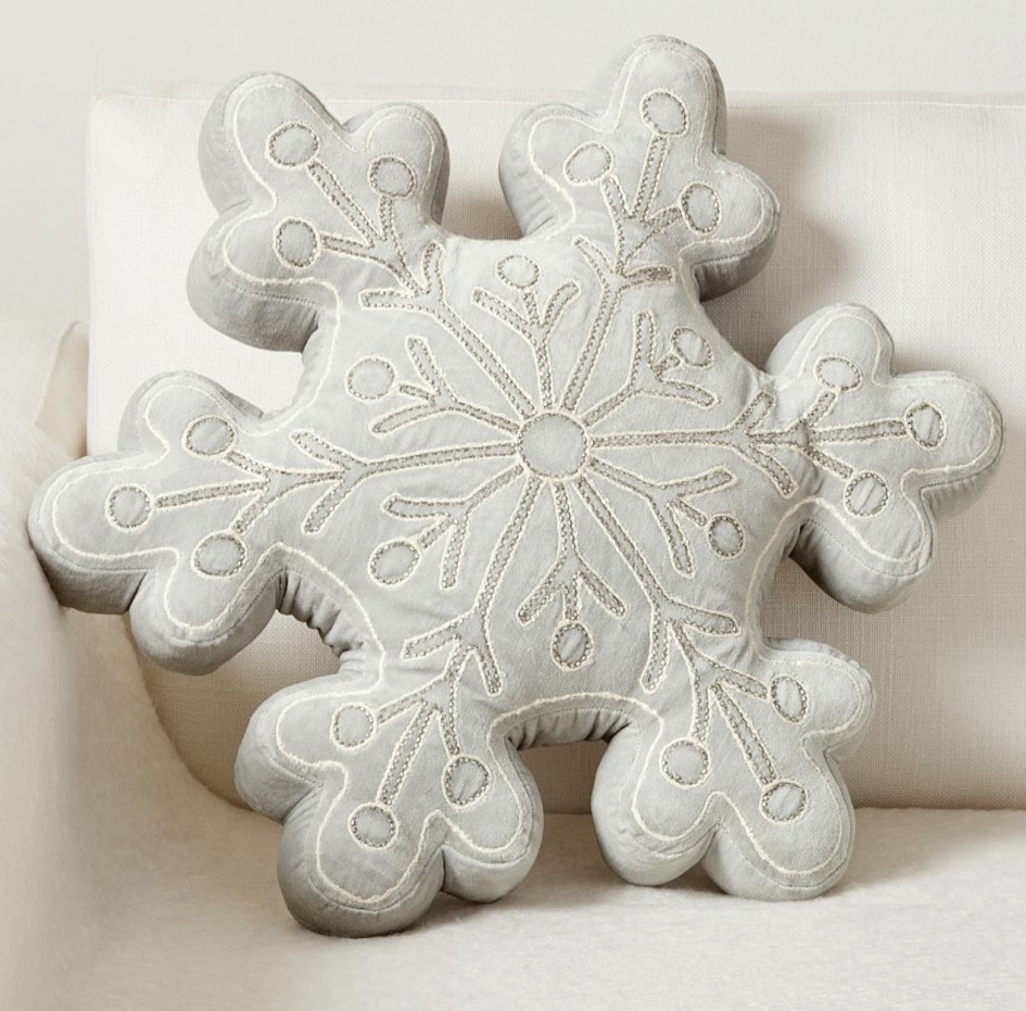 Shimmer Snowflake Shaped Pillow

Lovely as a fresh snowfall, our pillow is crafted of soft cotton velvet. It's adorned with glass beads for subtle shimmer, individually applied by hand so that each is as unique as the real thing. We love how it adds a luxe layer of texture wherever it's propped.

#LTKFallSale #LTKStyleTip #LTKHome
