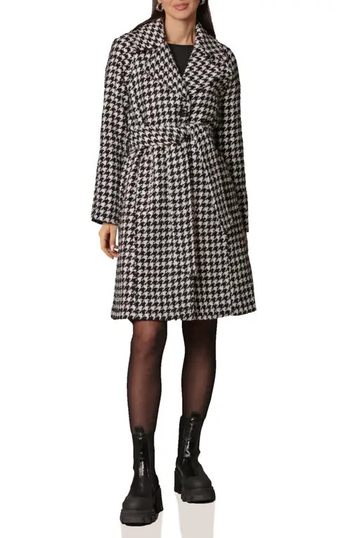 Avec Les Filles Belted Houndstooth Raglan Sleeve Coat in Black/White Houndstooth at Nordstrom, Size X-Small | Nordstrom