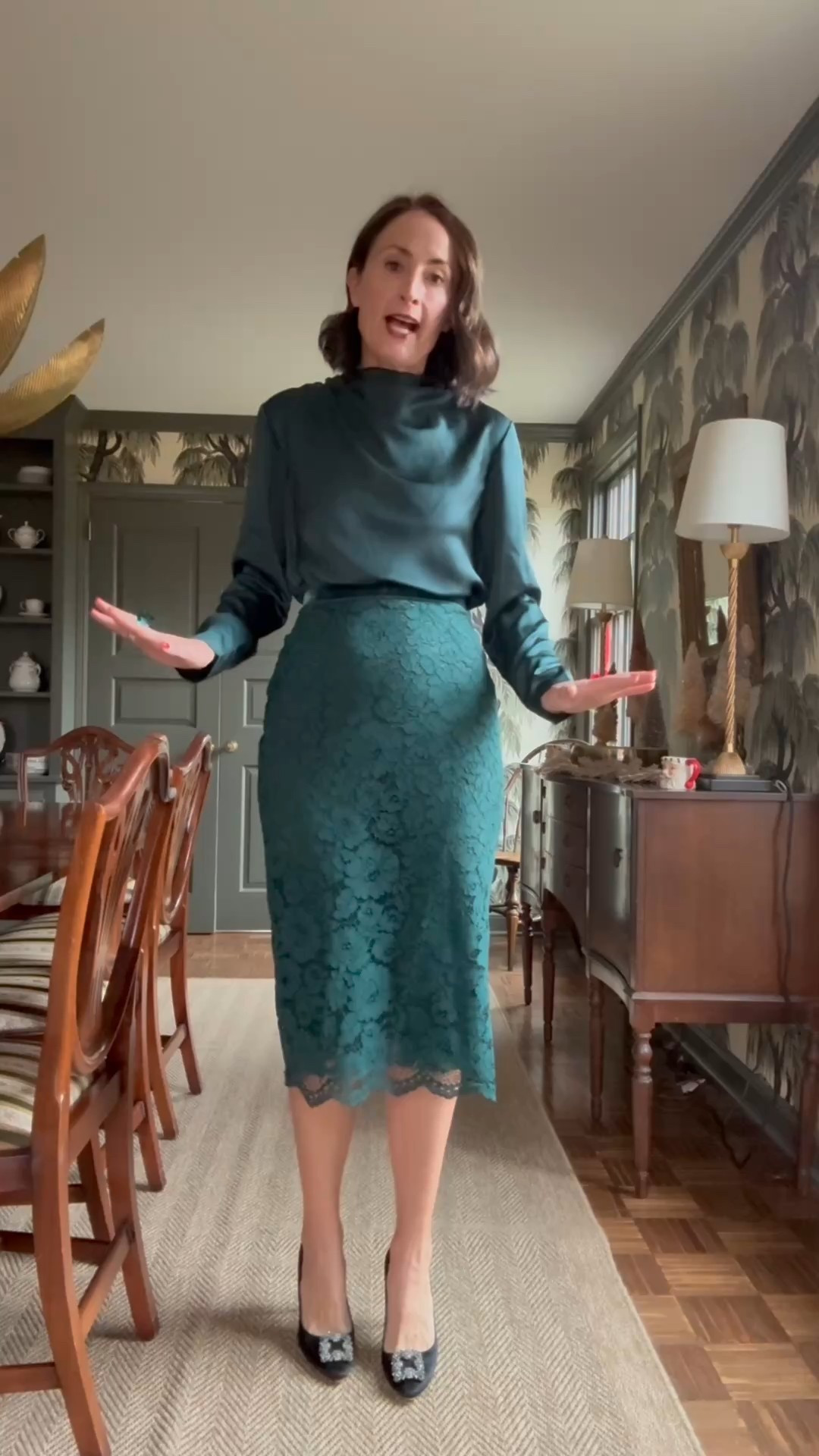 Some great holiday/winter finds at 40% off. @anntaylor @talbots 

#LTKOver40 #LTKCyberWeek #LTKHoliday