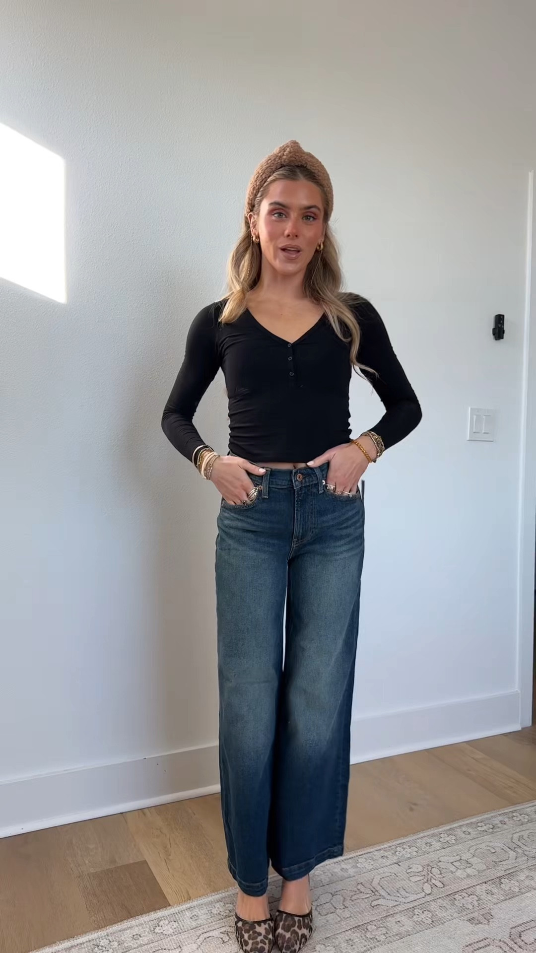 Gap high rise denim jeans size 24 or 00. A fitted waist on top of our signature wide leg.

Fit: Fitted in the waist & hips with a full-length, relaxed wide leg. This jean has a loose fit – size down for a slimmer fit.
Fabric: 99% Regenerative Cotton, 1% Stretch. ​
Stretch: Low Stretch Jeans. Our most comfortable authentic denim. Holds you in at the hips & waist but feels easy everywhere else.
Rise: High Rise Jeans.
Look: A semi-fitted five-pocket jean in a vintage dark tint.
Details: Zip fly & five-pocket styling.
Responsibly Made: This pair of jeans is part of our water-saving Washwell program. Compared with conventional wash methods, Washwell uses at least 20% less water.
More Sustainable Cotton: Made with 99% regenerative cotton which is grown using holistic agricultural practices that improve soil health, climate resilience, water retention, and local biodiversity.

#LTKootd #LTKSaleAlert #LTKgrwm