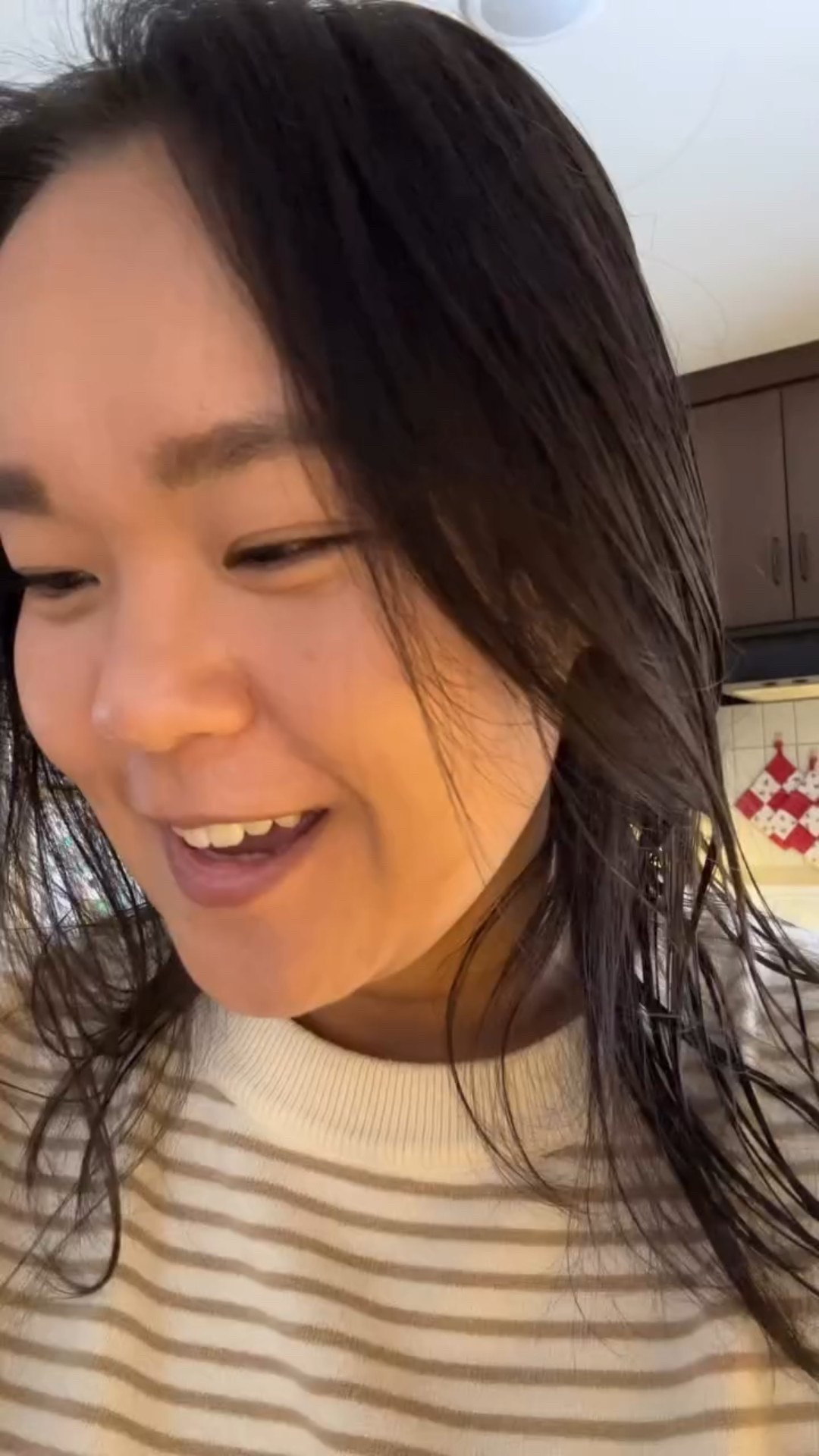 Vlogmas Day 12. Trying to meet my reading goal for 2025. Trying cold foam and making furikake Chex mix for the first time. Buying a new winter jacket at Patagonia. Trying to buy Ghia and then finishing off with some delicious arepas at Hola Arepa.
.
.
.
.
.
.
.
#vlogmas2025 #vlogmas #dayinmylife #ditl #minnesotavlogger #minnesota #christmasvacation #christmasvibes #holaarepa #minneapolisfoodie #minnesotafoodie #arepa #patagonia #drinkghia #neminneapolis #meetmpls #mplsfood #mplsfoodie #exploremn #twincitiesfood #twincitiesfoodie #furikake #chexmix #thingstodompls #미네소타 #미네소타일상 #미국일상 #furikakechexmix