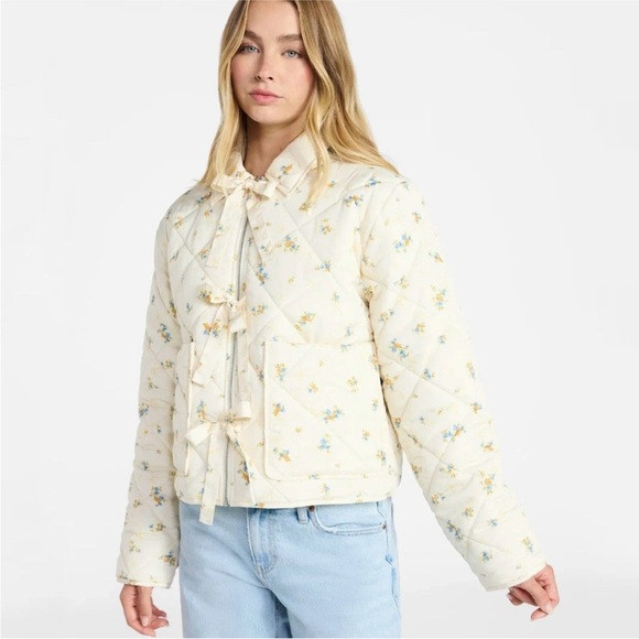 No Boundaries Floral Quilted Bow Jacket Cottage Cream Custard Size S (4/6) EXC | Poshmark