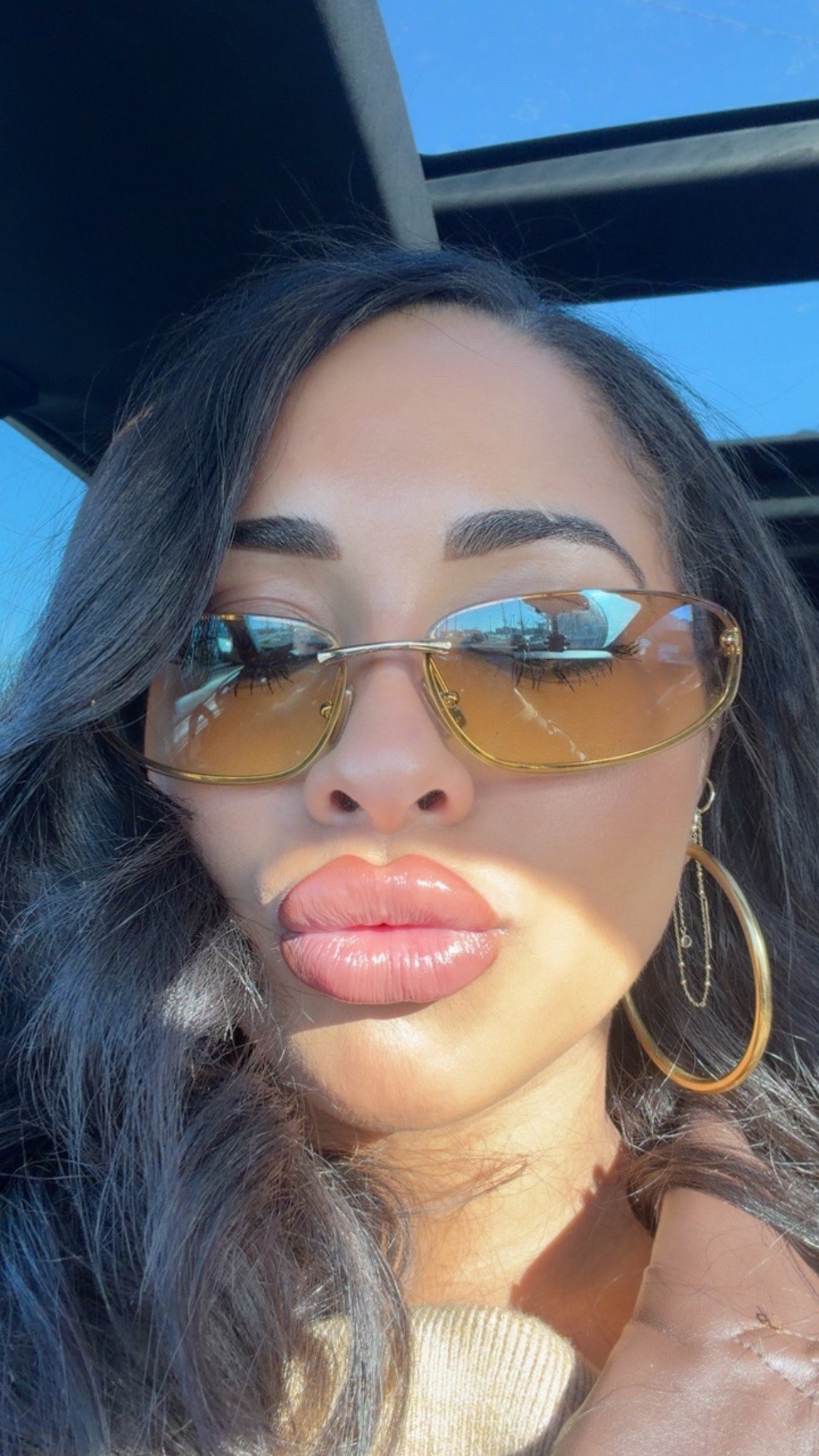 Juciest lip combo 
Liner: limitless brown 
Lipstick: Teddy 2.0
Gloss: gummy bear

#LTKValentine #LTKgrwm #LTKNYFW