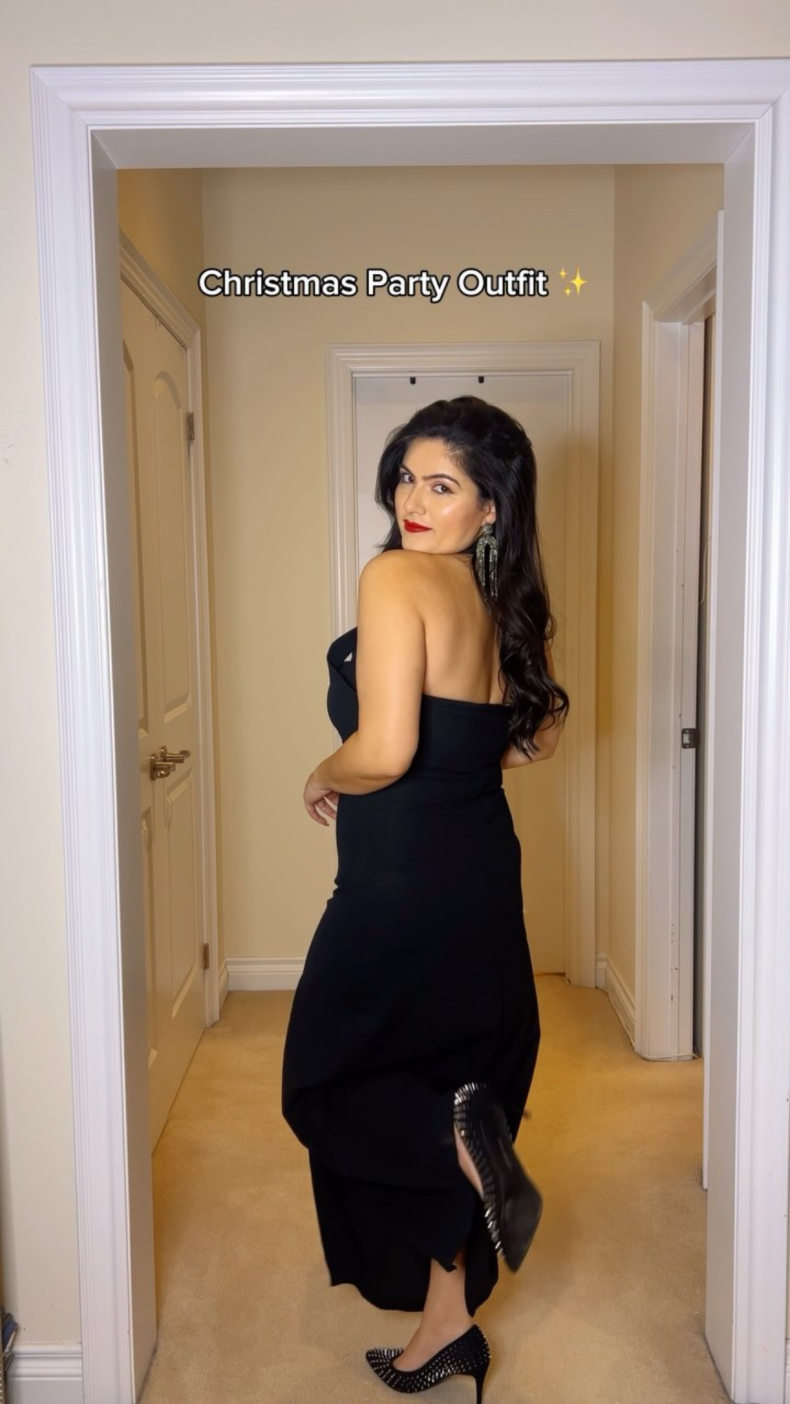 Time to slay in this all black Christmas party outfit ✨🎄

#partyoutfits #christmasparty #elegantstyle #partydress #festiveoutfit #chicstyle #outfitideas #outfitinspiration

#LTKstyletip #LTKmidsize #LTKcanada