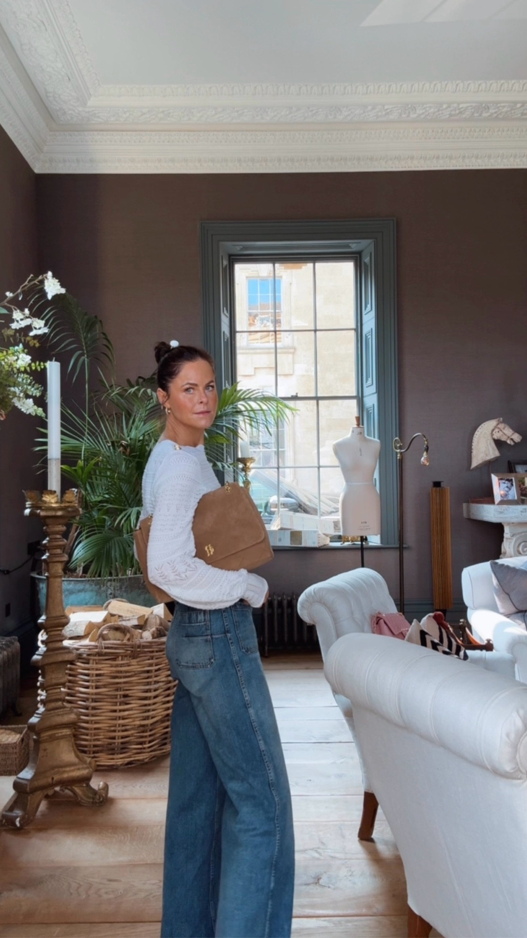 I think this might just be one of the most perfect pieces of knitwear for spring 🤍

The Kelsie Pointelle Knit - soft, feminine and so easy to wear. Today I’ve paired it with our Jessica Jean for an effortless, everyday spring look. 

Now back in stock for a limited time 🤍