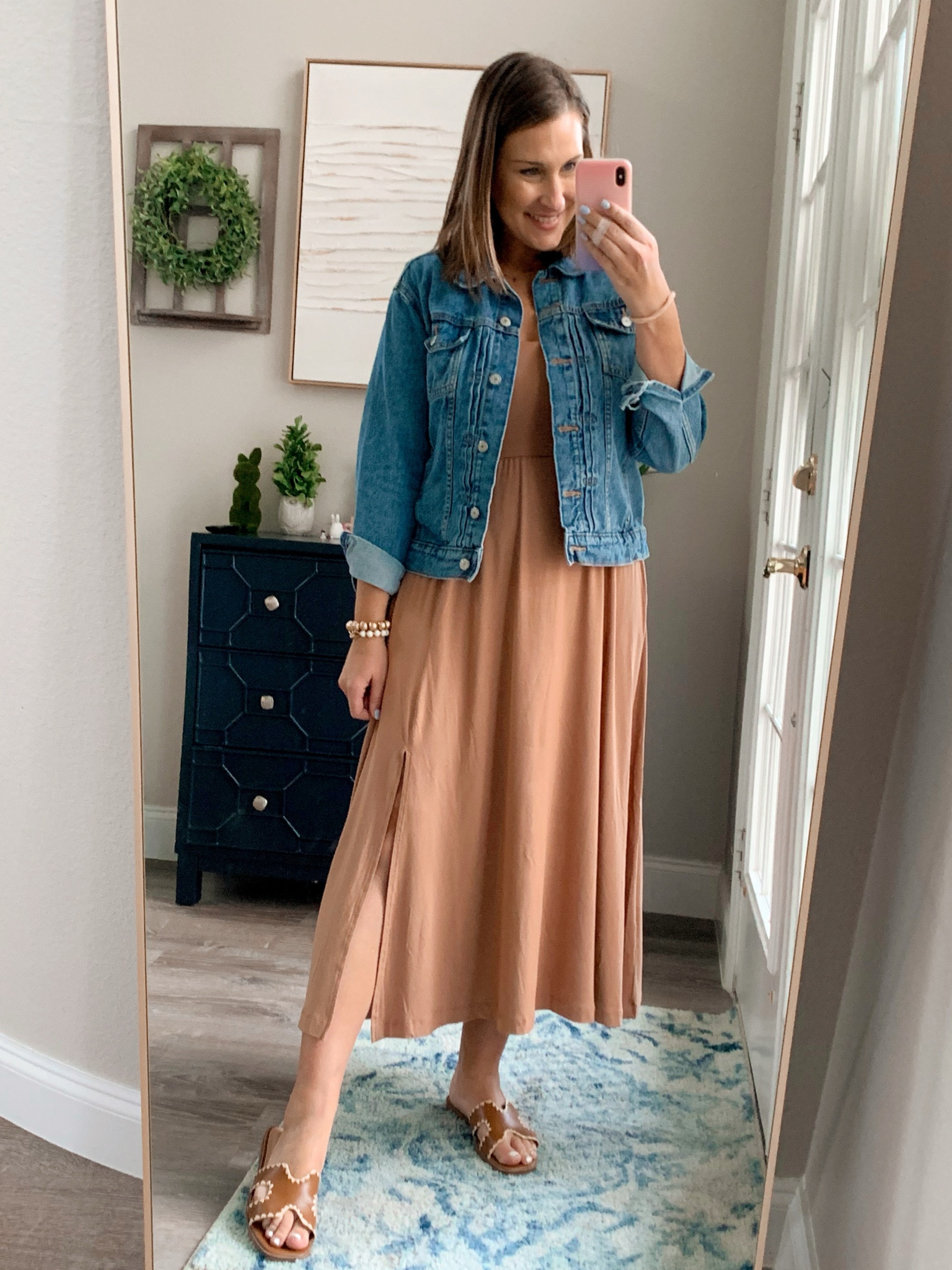 Casual dress outfit! This dress is SO soft & comfy 🤩

Wearing a small but easily could have done a medium 

#LTKstyletip #LTKfindsunder50 #LTKmidsize