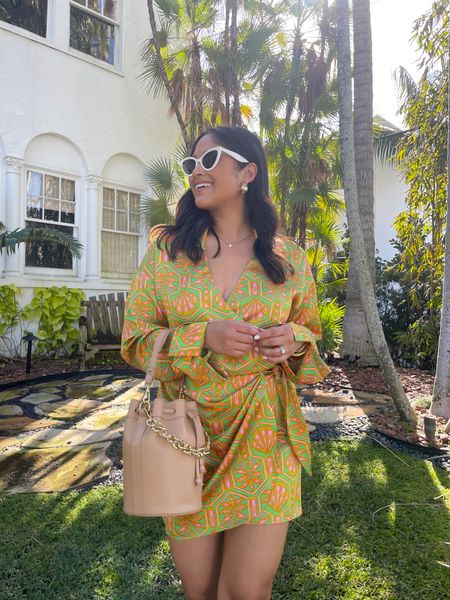 This printed dress is cute for spring break & comes in 2 other colors! Wearing sz small here —take 20% OFF my bucket bag with code: HAUTE20
…
#giginewyork #bucketbag #showmeyourmumu #dress #springbreak 

#LTKitbag #LTKtravel #LTKSeasonal