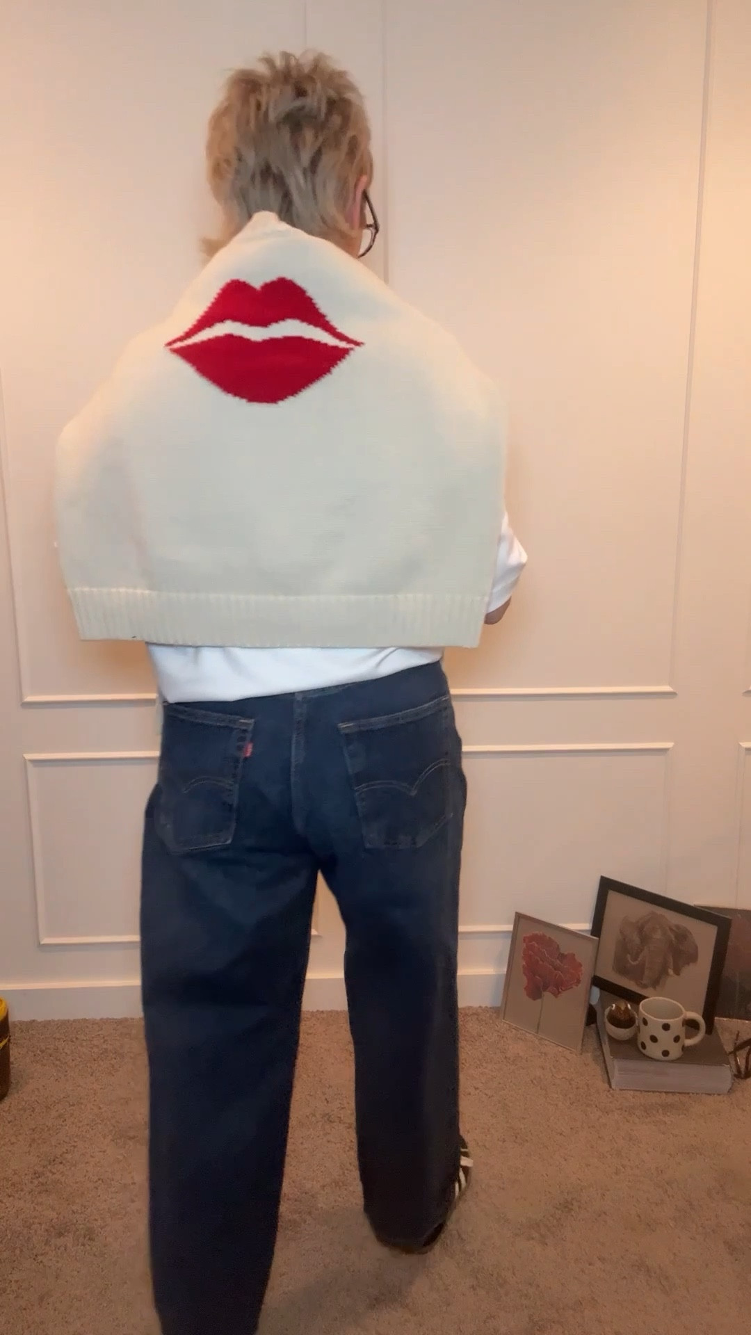 Wearing a large 
So cute!! 


#LTKstyletip #LTKover50style #LTKmidsize