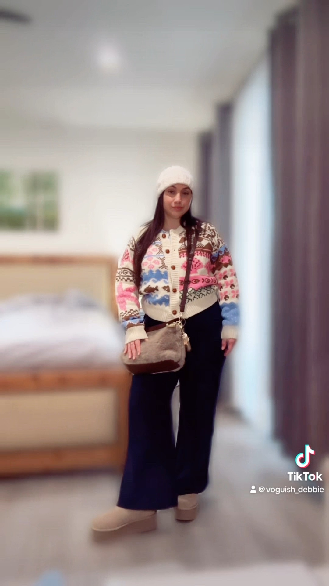 🐚Loving the Ocean 🌊 Vibes the colors are vibrant  💓🪼🐚 is so beautiful 😍 

#LTKValentine #LTKgrwm #LTKootd