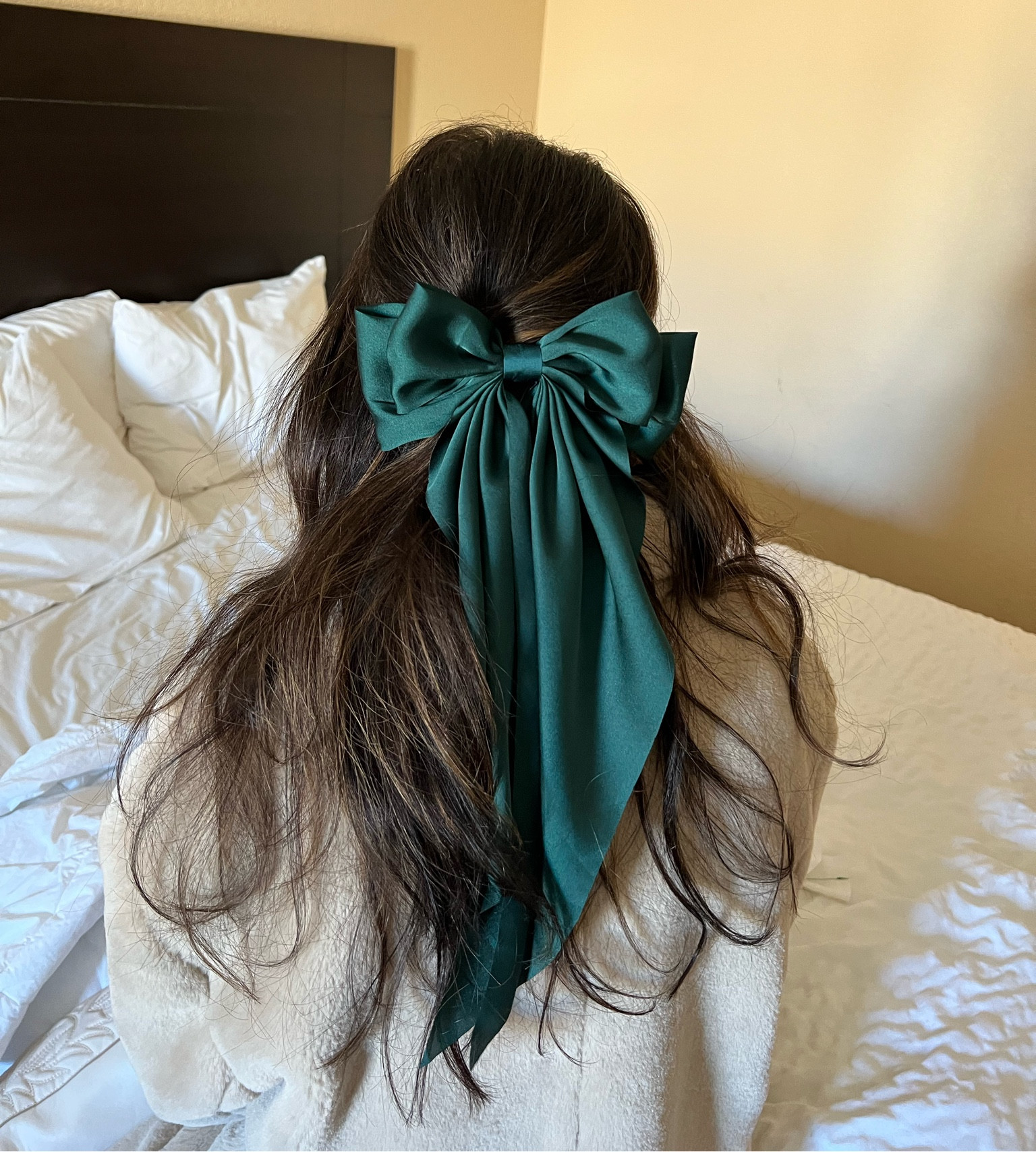 Hair bows, Girly Aesthetic, Hair Clips, Hair Accessories, Hair Styles, Hair styles with bows, silk hair bows, bow clips #LTKunder50 #LTKFind

#LTKstyletip