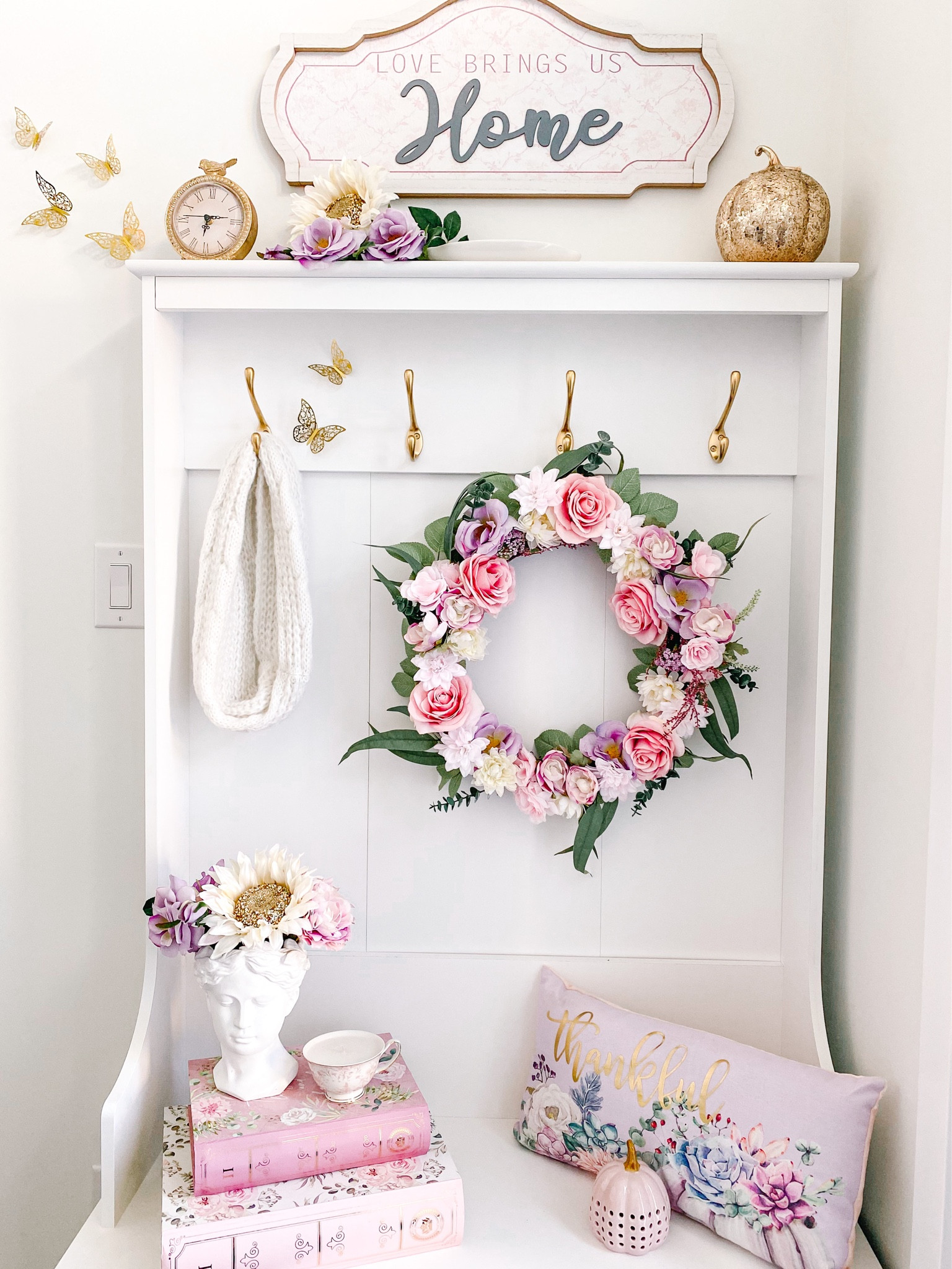 A close up of my elegant f a l l hall tree. ☕️🍂🌸💜

#LTKHoliday #LTKSeasonal #LTKhome