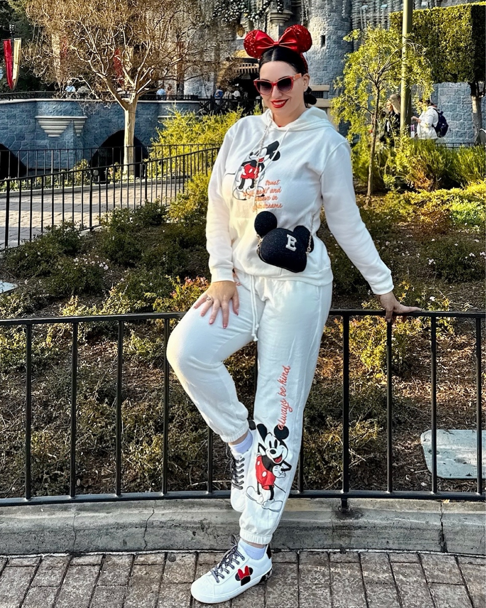 OOTD Disney 

#LTKSeasonal #LTKOver40 #LTKActive