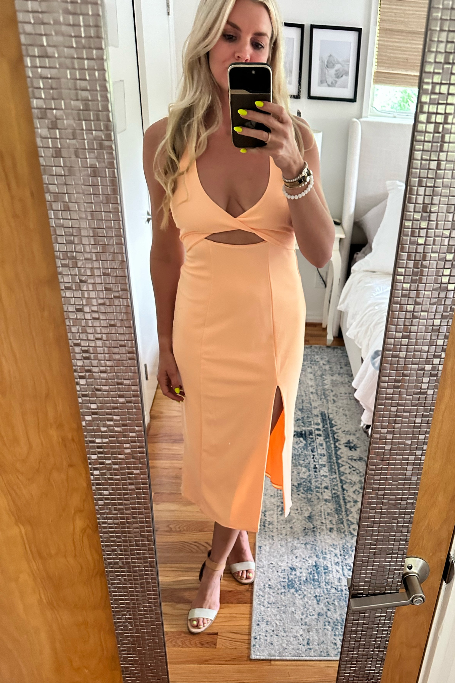 Form fitting dress perfect for summer weddings! No longer in my color but linking similar 

#LTKSeasonal #LTKWedding