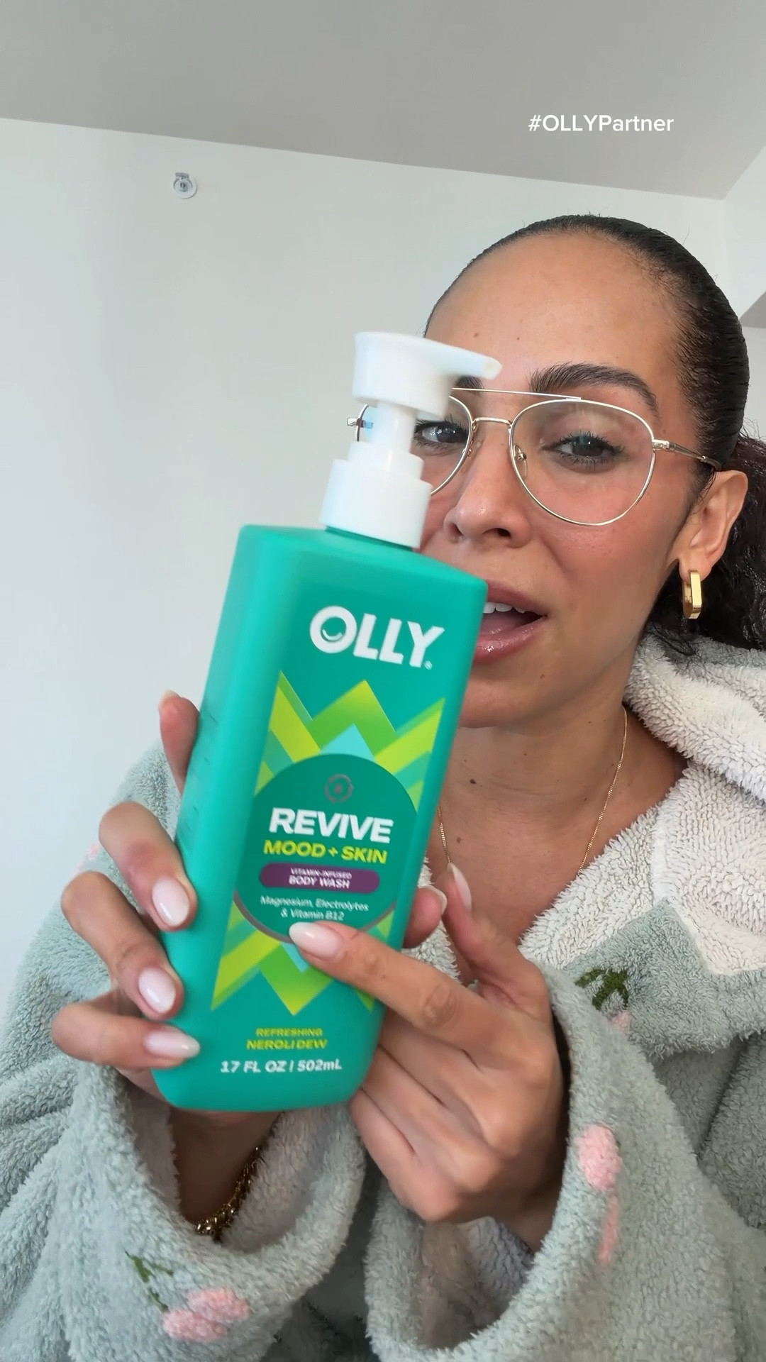 #OLLYPartner Day mood 🤝 night mood covered. I’ve been using OLLY body washes for months, and I love how Renew helps me wind down at night while Revive helps me feel more awake and refreshed in the morning. They smell amazing and leave my skin feeling so good. Available at Walmart 🛒

Comment SHOP and I’ll send you the link

@ollywellness #ollybodywash #skincareroutine #showerroutine @shop.ltk #liketkit