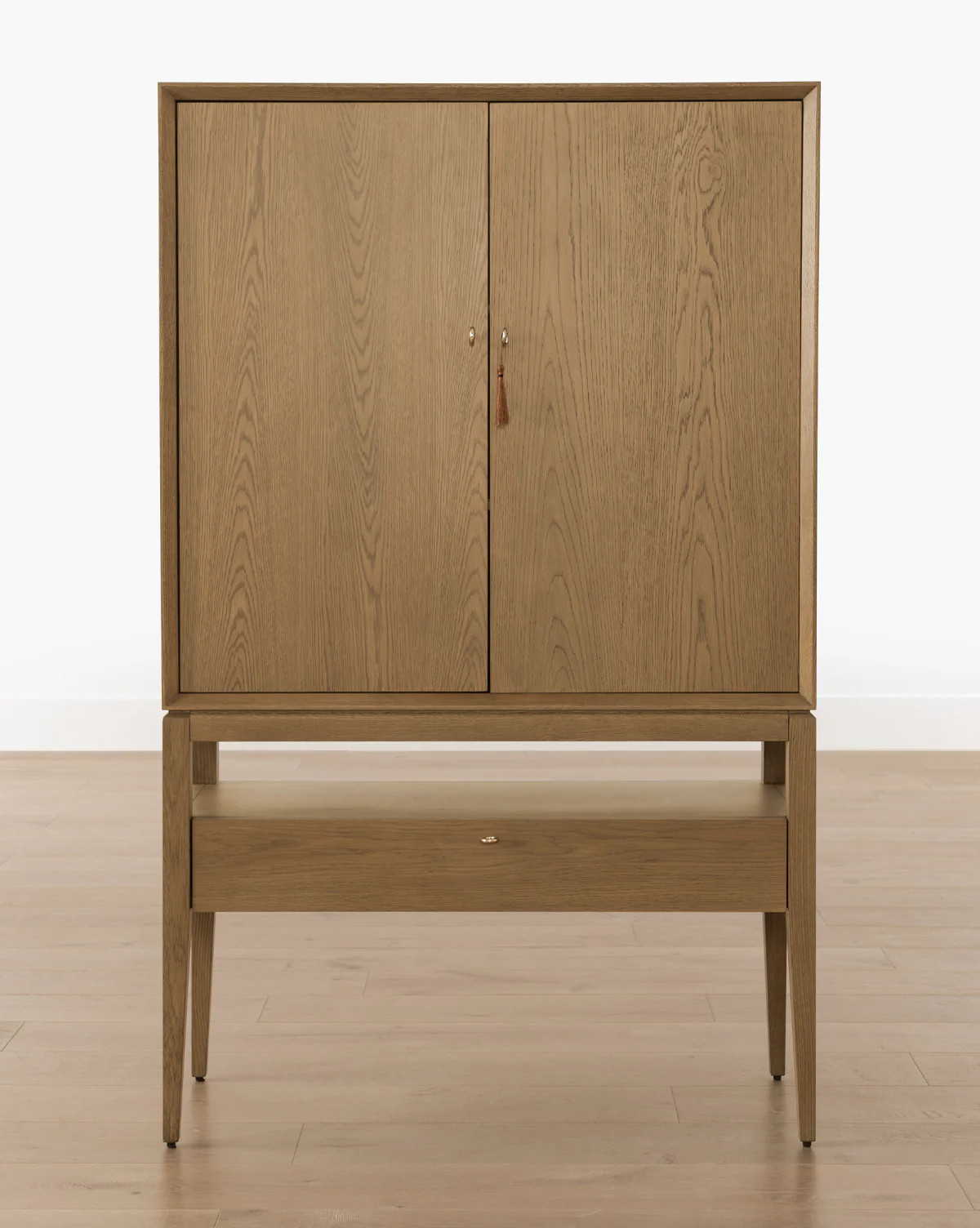 Jahnsen Cabinet | McGee & Co. (US)