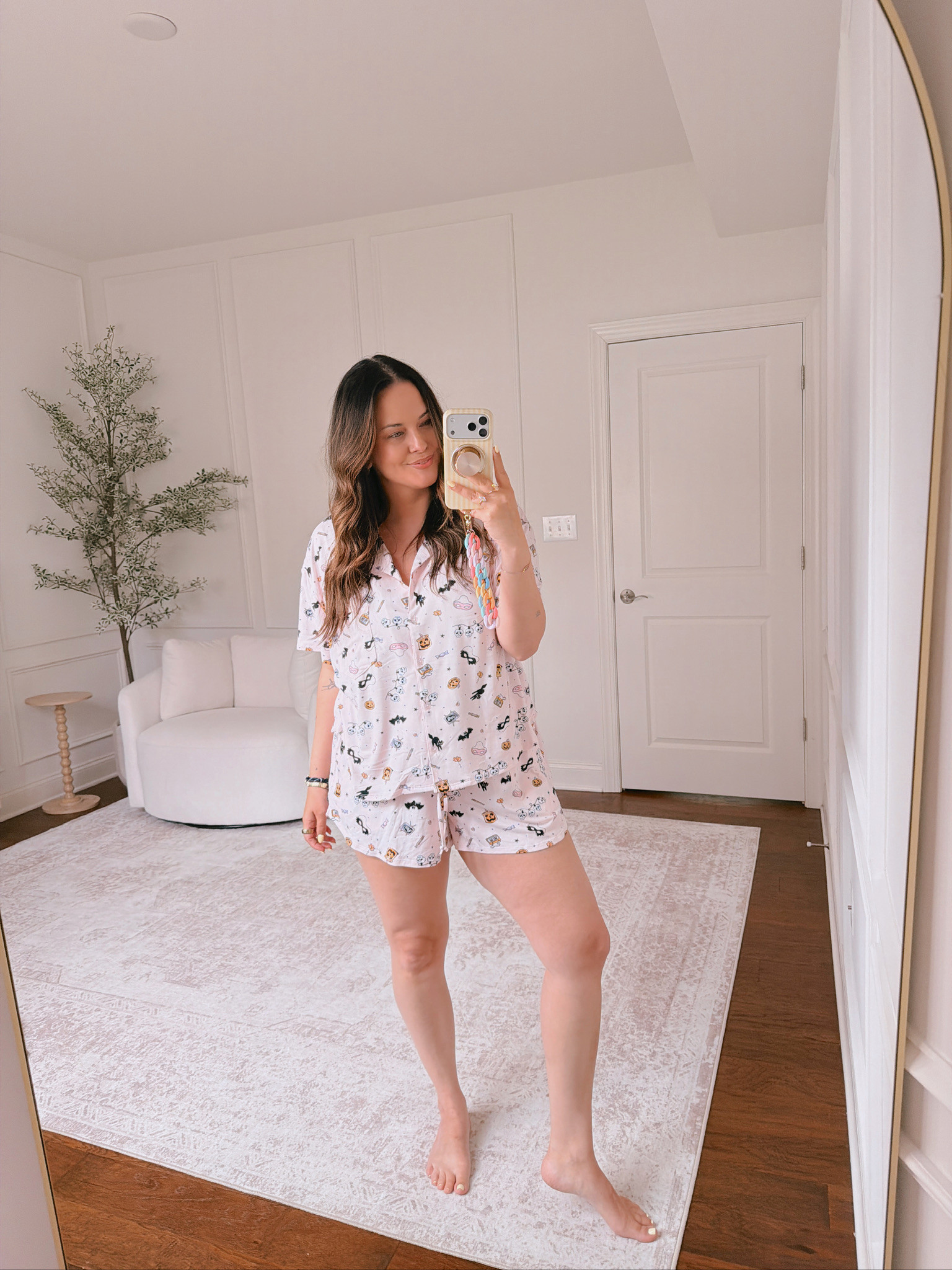 wearing an XL!

Anti-pooch outfits, cool mom outfit
 

 #LTKgrwm #LTKootd #LTKMidsize