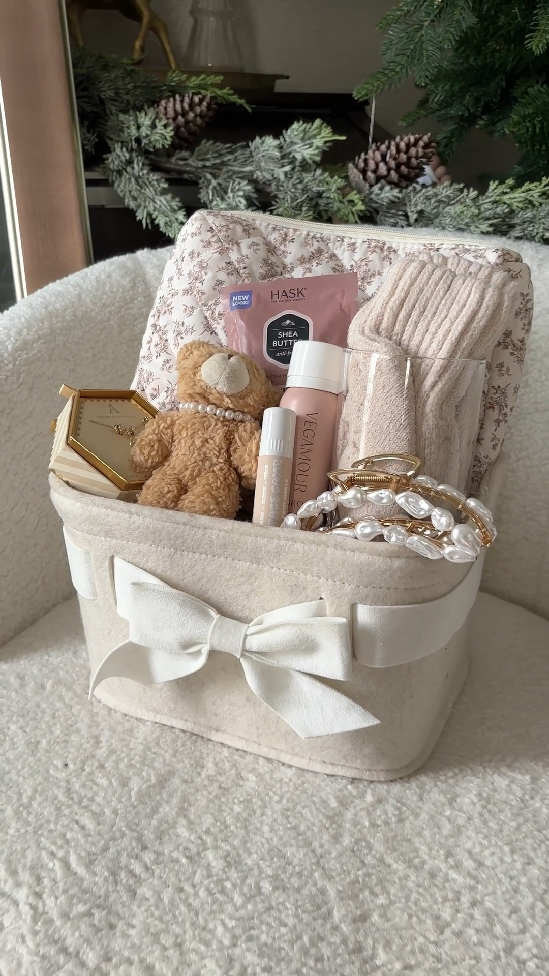 burr basket idea 🧸🤍 Burr basket • burr basket gift ideas • how to create a burr basket • burr basket gift for your bestie • target gift ideas • target gift guide • target gifts for her • gifts for her 2025 • holiday gift guide for her, burr basket aesthetic, holiday gifts for women, gift basket for best friend #burrbasket #burrbasketideas #holidaygiftsforher

#LTKSeasonal#LTKGiftGuide#LTKHoliday#LTKSeasonal

Follow my LTK @affordablebyamandablog on the @shop.LTK app to view this post and get my exclusive app-only content!

#LTKGiftGuide #LTKFindsUnder50 #LTKHoliday