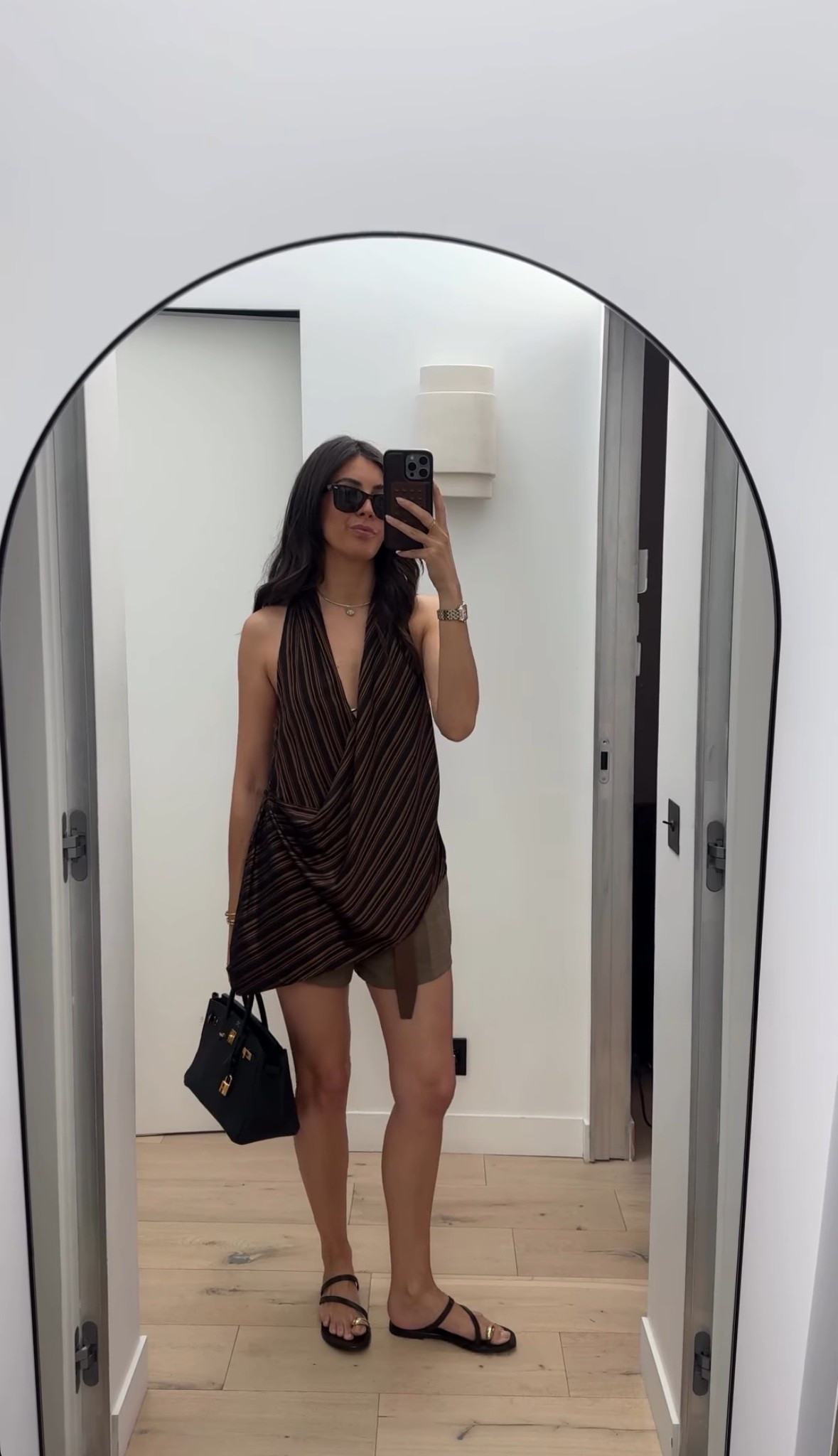 obsessed with this top

publicité.

#LTKspring #LTKworkwear #LTKsummer