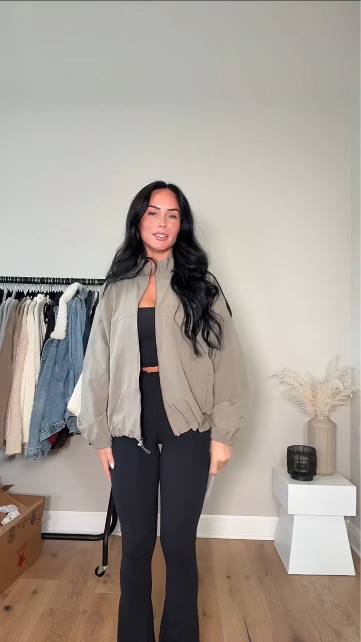 
Favorite jacket purchase of the year from Lululemon 🤍 So obsessed with this color + how easy it is to style such a good capsule 
closet piece. I will have my outfit added to LTK under the Lululemon section.

For sizing reference:
5’7” | 145lbs | 32DD
Tank: Small
Jacket: Small
Pants: Size 6


#LTKActive #LTKStyleTip #LTKGiftGuide