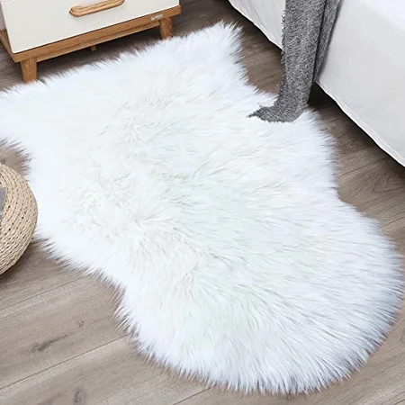 Noahas 2ft x 3ft Faux Fur Sheepskin Rugs Luxury Fluffy Rug for Bedroom Sofa Chair Cover Fuzzy Throw  | Walmart (US)