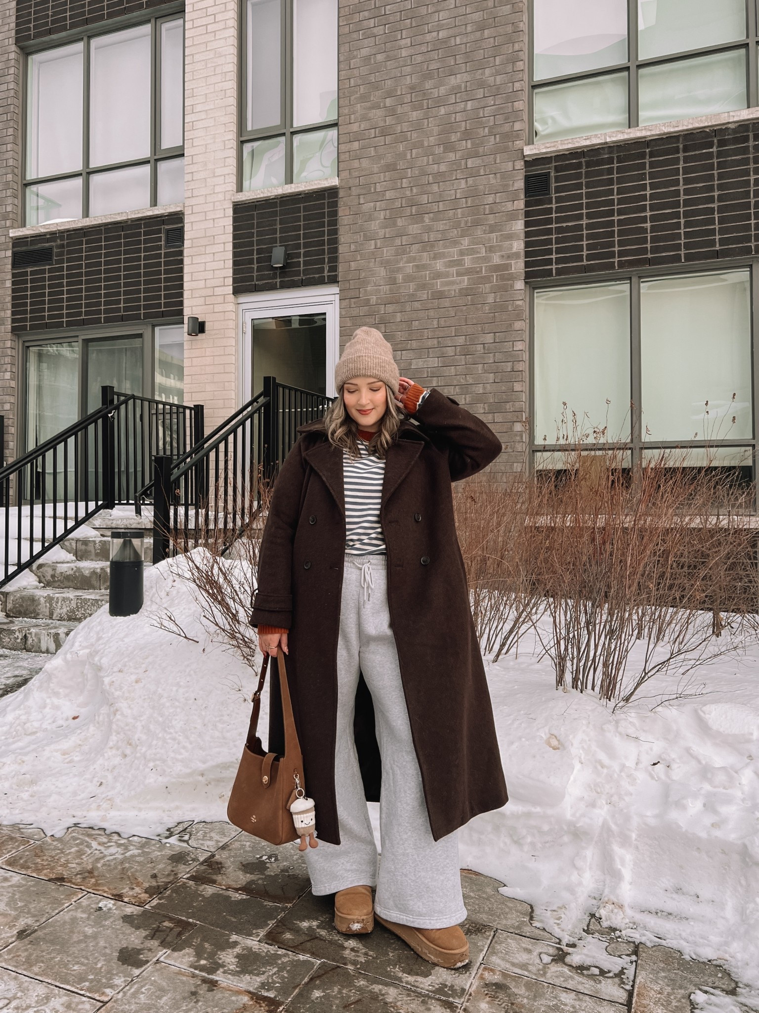 Casual winter outfit! Wearing my usual size L in the striped sweater, chocolate brown wool blend coat, and wide leg sweatpants. Ugg style platform boots from Amazon are so comfy! I’m usually a 9.5-10 and wear a 10


#LTKstyletip #LTKwinter #LTKmidsize