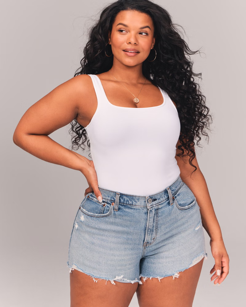 Curve Love Mid Rise Mom Shorts | Abercrombie & Fitch (US)