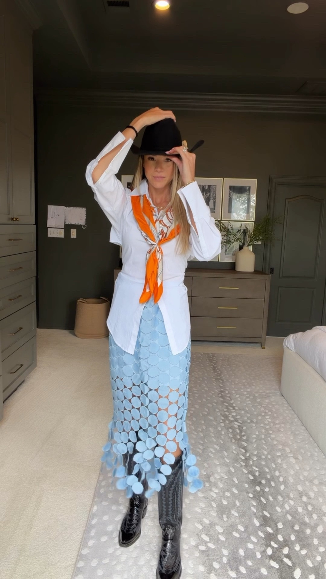 Country concert outfit! Scarf is Hermes but linked an Amazon dupe🧡

Small in everything. Shoes run TTS.