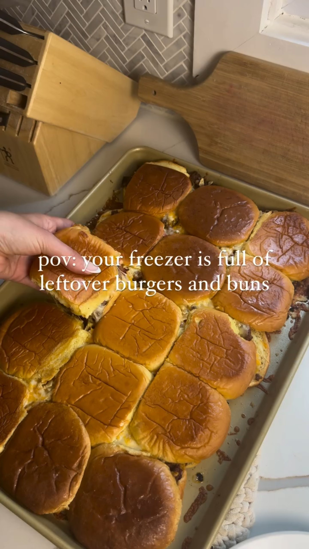 Taco burgers 🍔🌮 

Follow @fridasofiaeats + comment “Recipe” for a link to this recipe!

This is the perfect way to use up leftover burger buns, hamburger buns and burger meat you have in your freezer forwards the end of summer! ☀️ 

15 burger buns or 12 hot dog buns or a mix
2 lbs burger meat or ground beef
1 to 2 bags of taco spice, depending on how spicy the mix is and how much spice you want. I used 1 package @sietefoods 
1 cup shredded cheese, you can use whatever you have but I used Mexican blend
4 slices cheddar cheese. Use whatever sliced you have at home or sub for more shredded cheese
1/4 cup salsa
Handful of tortilla chips, crushed

1. Lightly coat a sheet pan with olive oil spray. Arrange the bottoms of the burger buns in an even layer and sprinkle with 1/3 cup shredded cheese.

1. In a large skillet, cook the burgers or ground beef over medium heat, breaking it apart as it cooks. About halfway through, stir in the taco seasoning and continue cooking until fully browned.

2. Spoon the seasoned beef evenly over the bun bottoms. Top with salsa, sliced cheese, crushed tortilla chips, and the remaining shredded cheese.

3. Place the top buns over the layers, then lightly spray them with olive oil. Set another sheet pan on top, pressing down gently. Bake for 10–15 minutes, or until the cheese is melted and the buns are golden and slightly crisp.