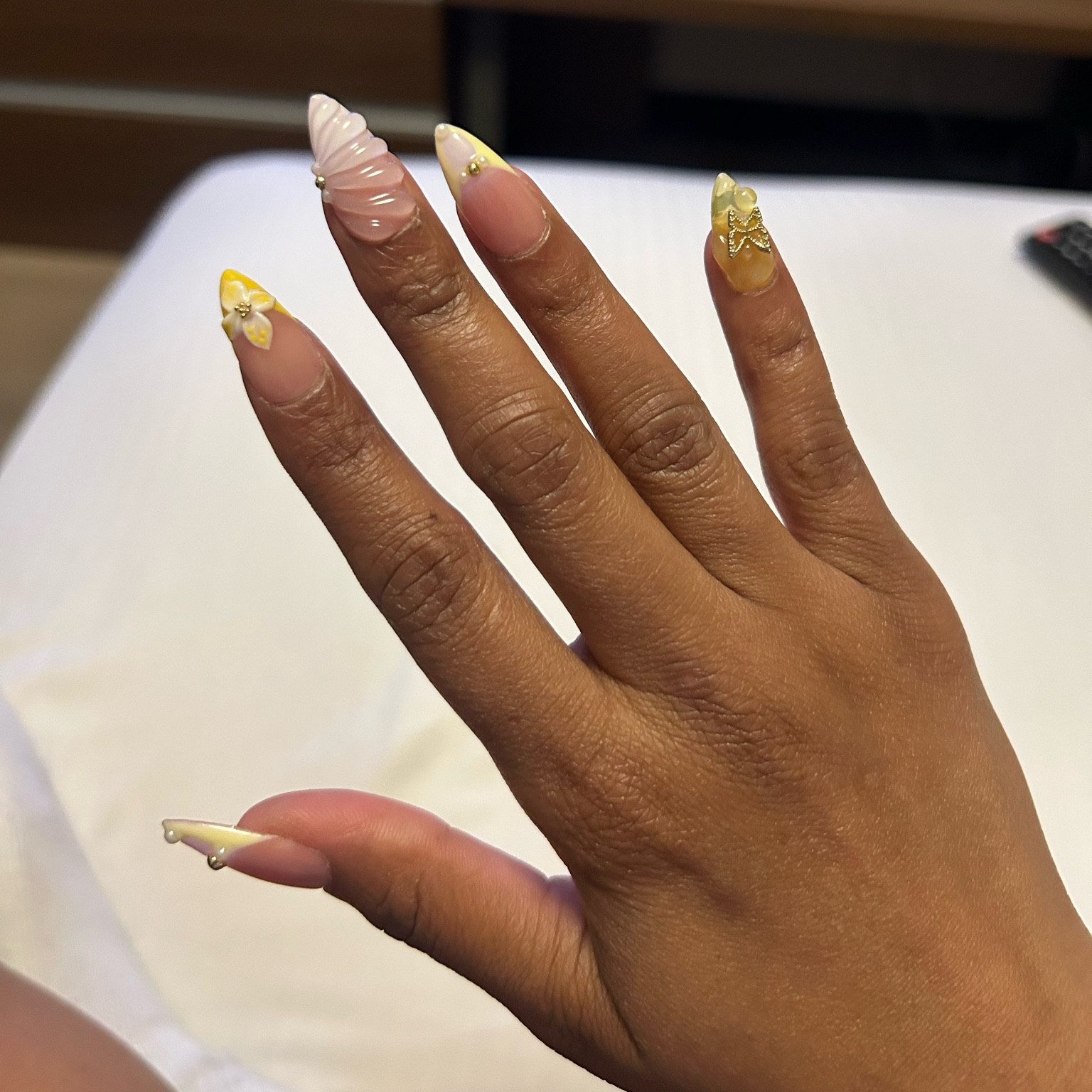 The press on nails look like they came straight from the salon! 

Press on nails nails manicure 