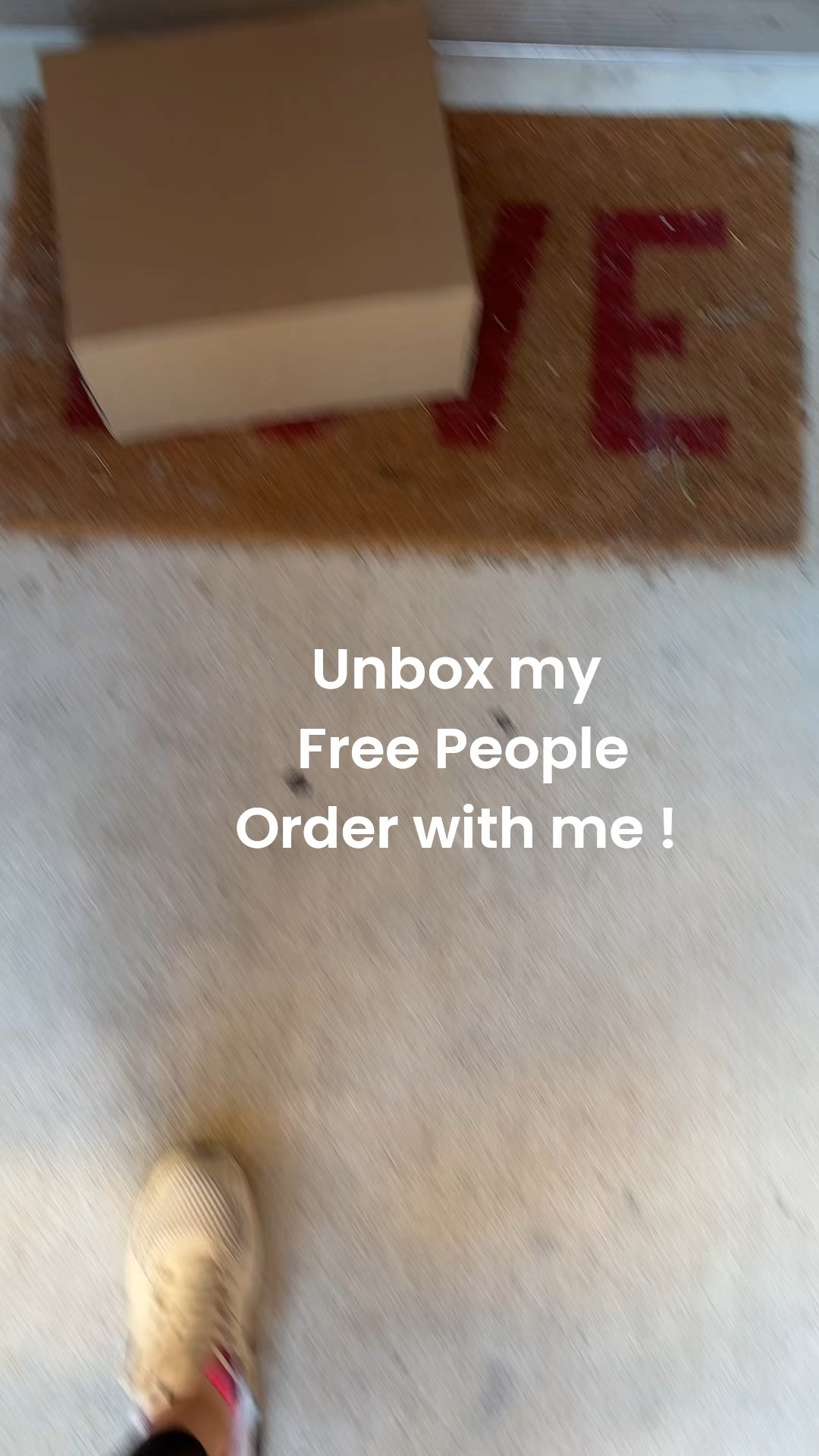 Unbox with me ! Free people has the cutest stuff for every day and for gifting this holiday season two!

#LTKHoliday #LTKFindsUnder50 #LTKItBag