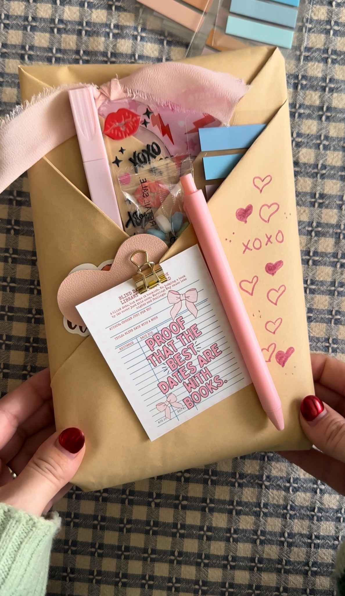 Wrapping a book up for the blind date trend intimidated me so much, but in teaching myself how to fold and do it, I’m obsessed! Plus this kit really helped me. Grab it here and the free printable on my IG page!

#LTKdayinmylife #LTKselfcare #LTKHome